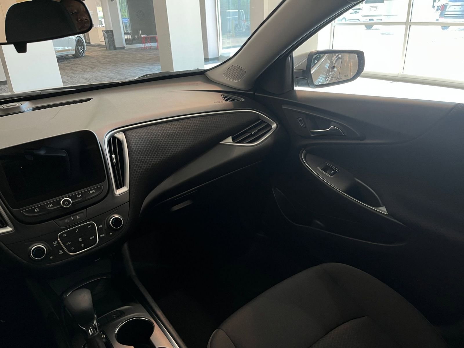 Thumbnail: 2024 Chevrolet Malibu - 35