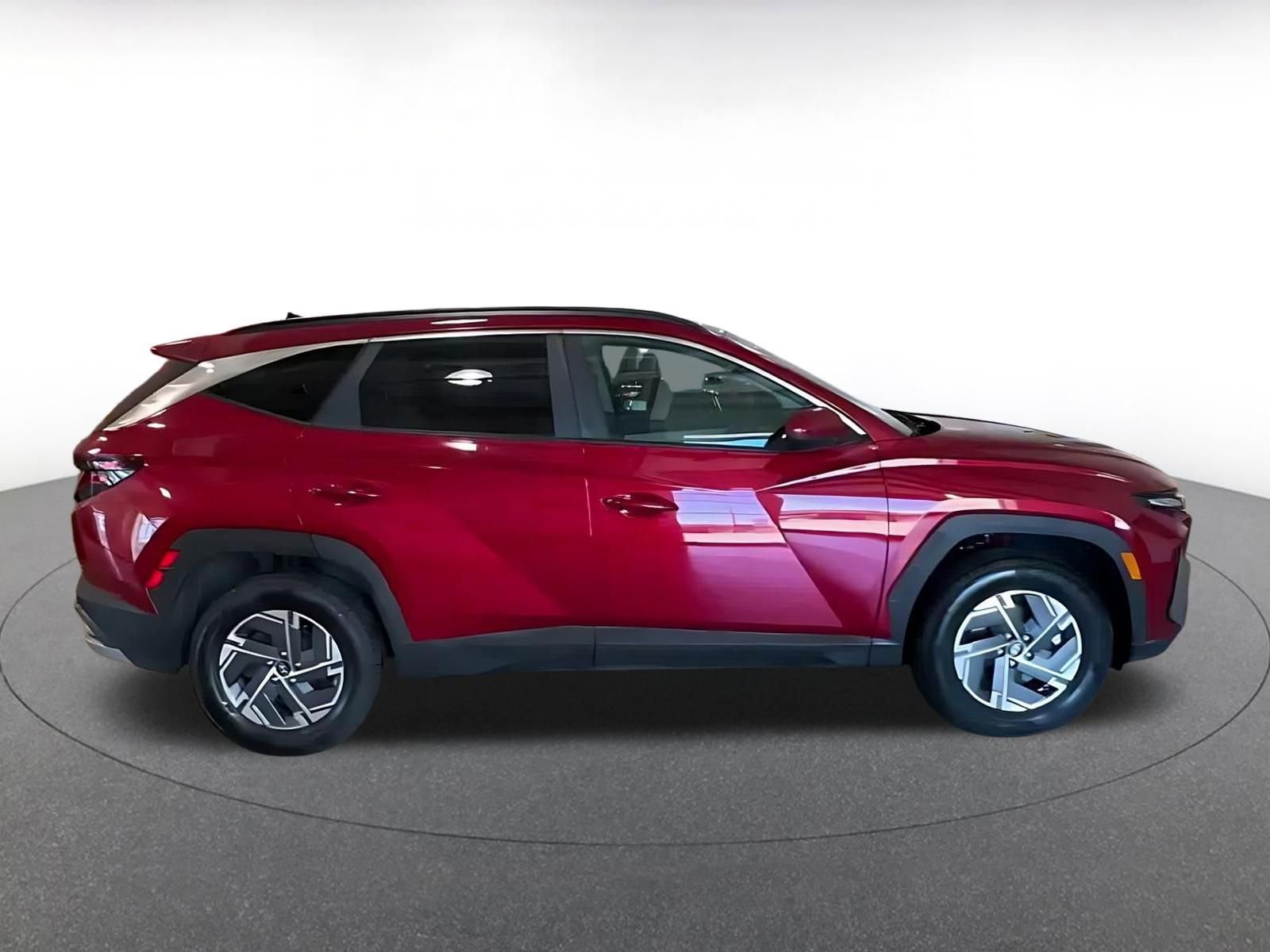 Thumbnail: 2025 Hyundai Tucson - 16