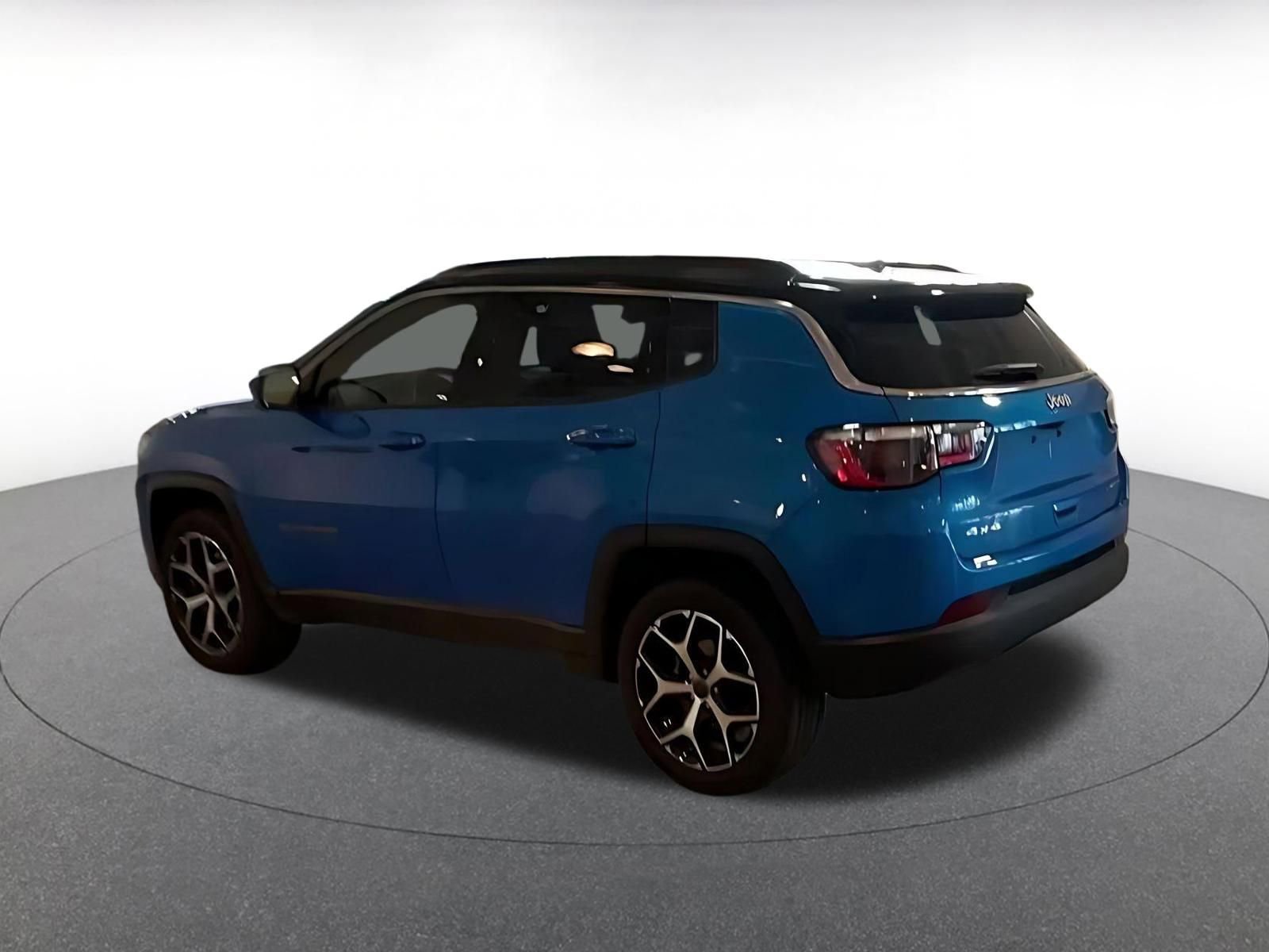 Thumbnail: 2025 Jeep Compass - 10