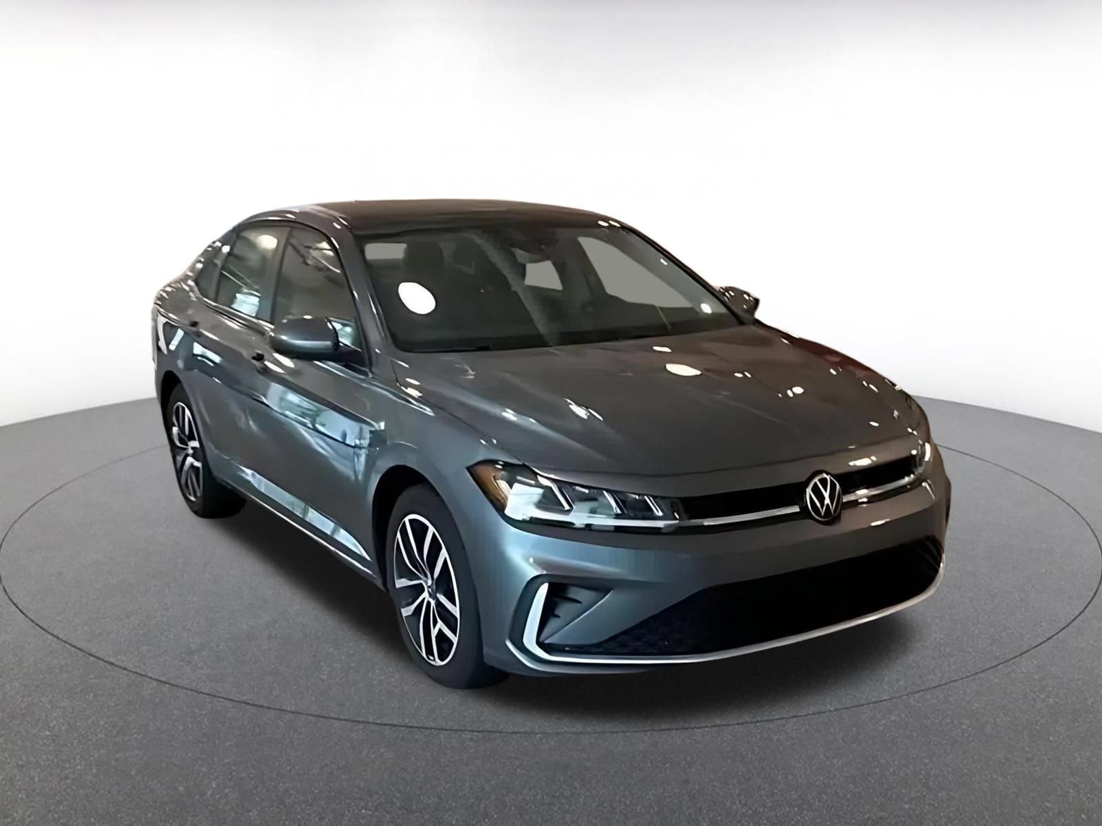 Thumbnail: 2025 Volkswagen Jetta - 3