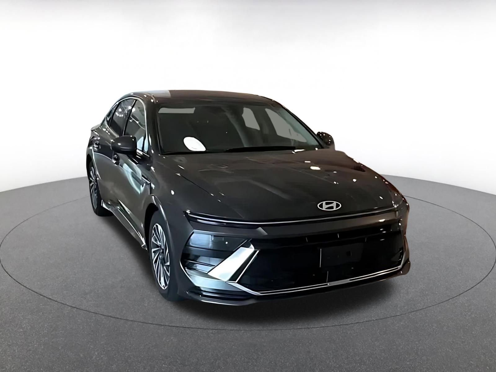 Thumbnail: 2025 Hyundai Sonata - 3
