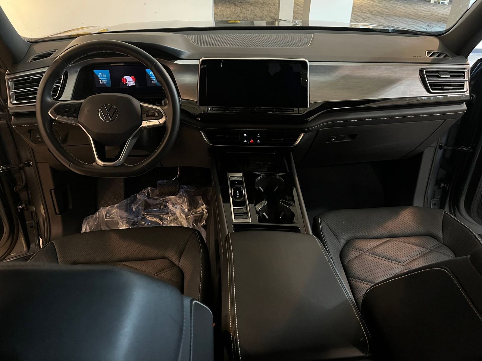 Thumbnail: 2025 Volkswagen Atlas - 34