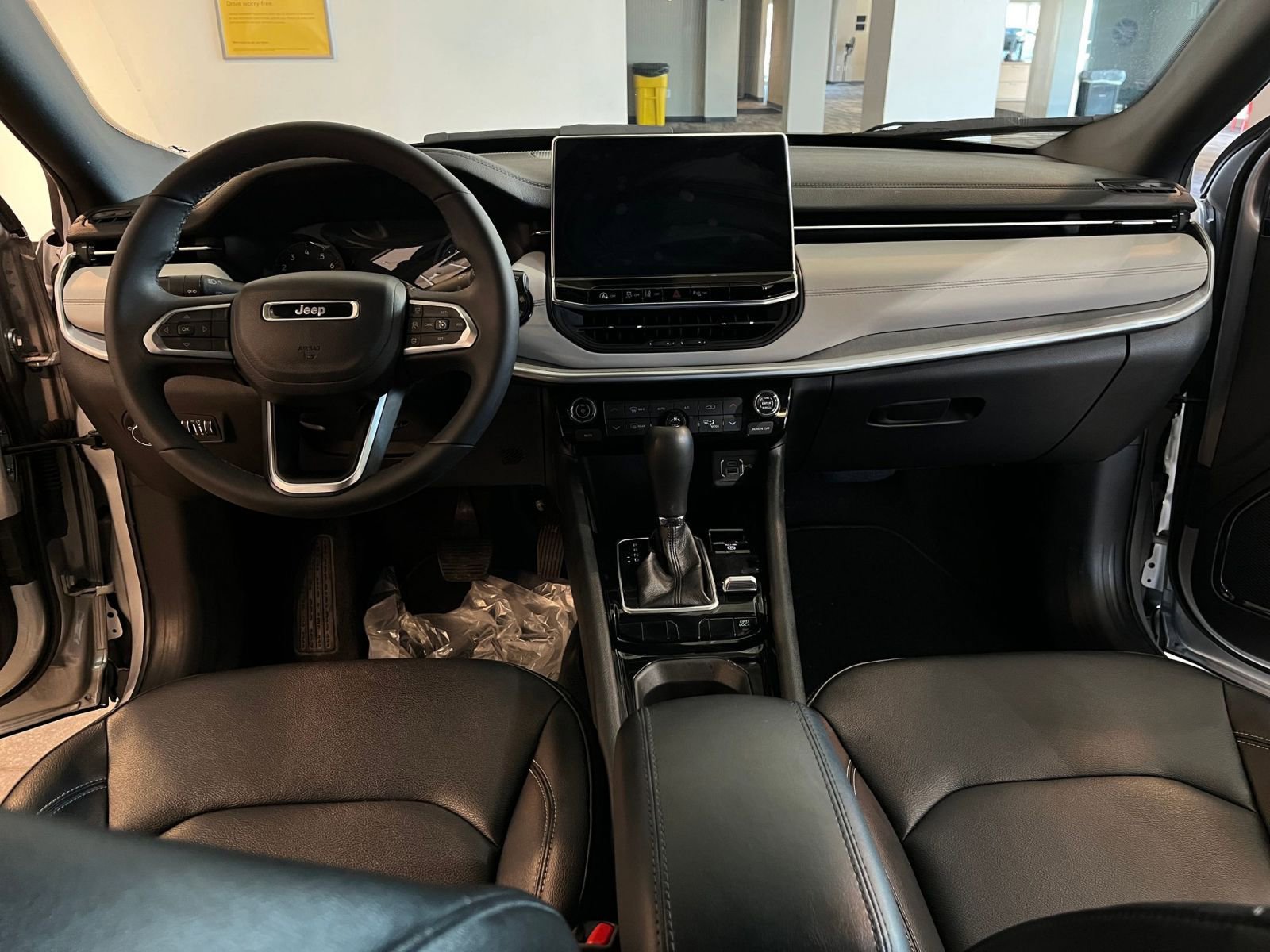 Thumbnail: 2025 Jeep Compass - 33