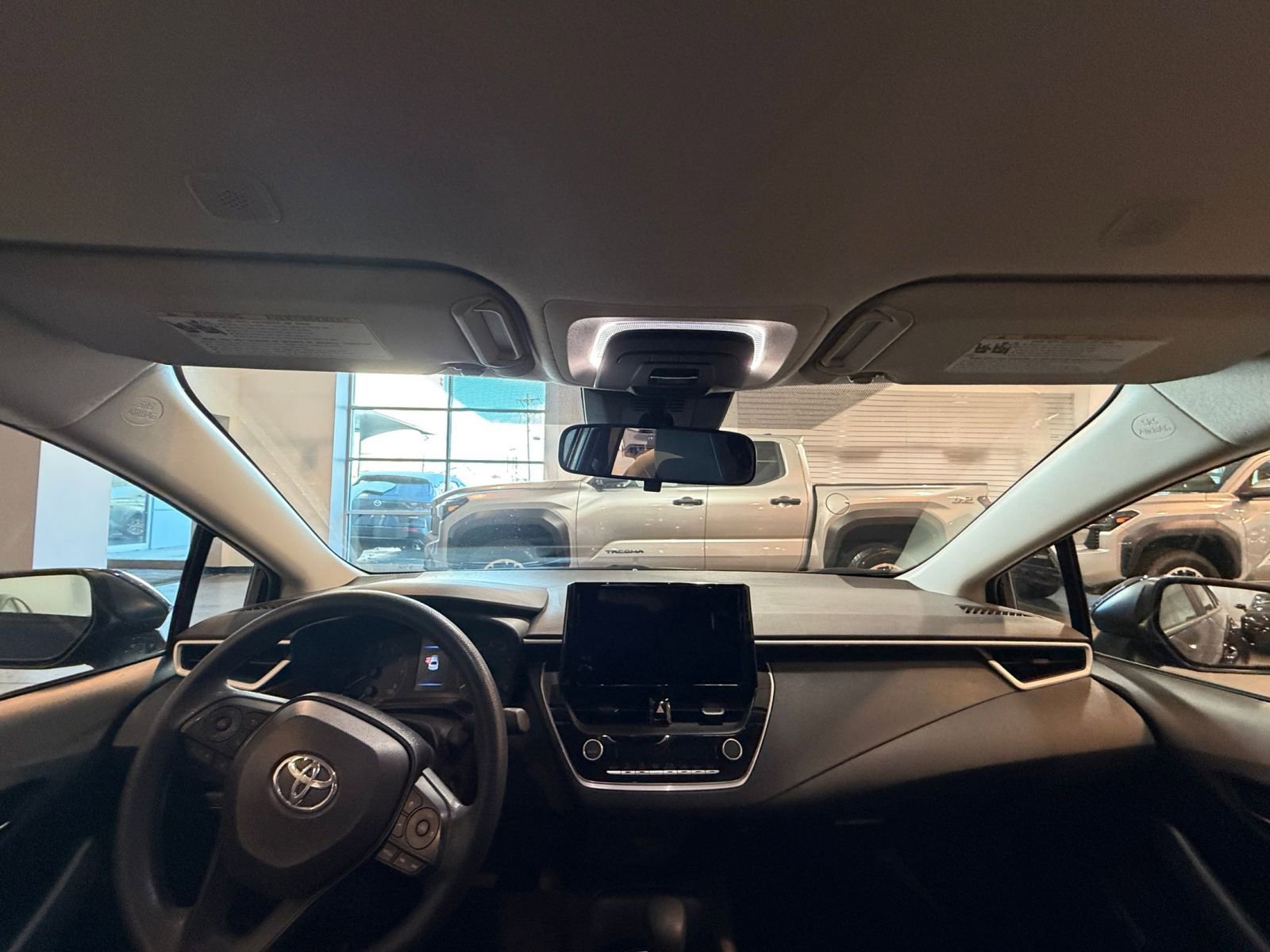 Thumbnail: 2025 Toyota Corolla - 32