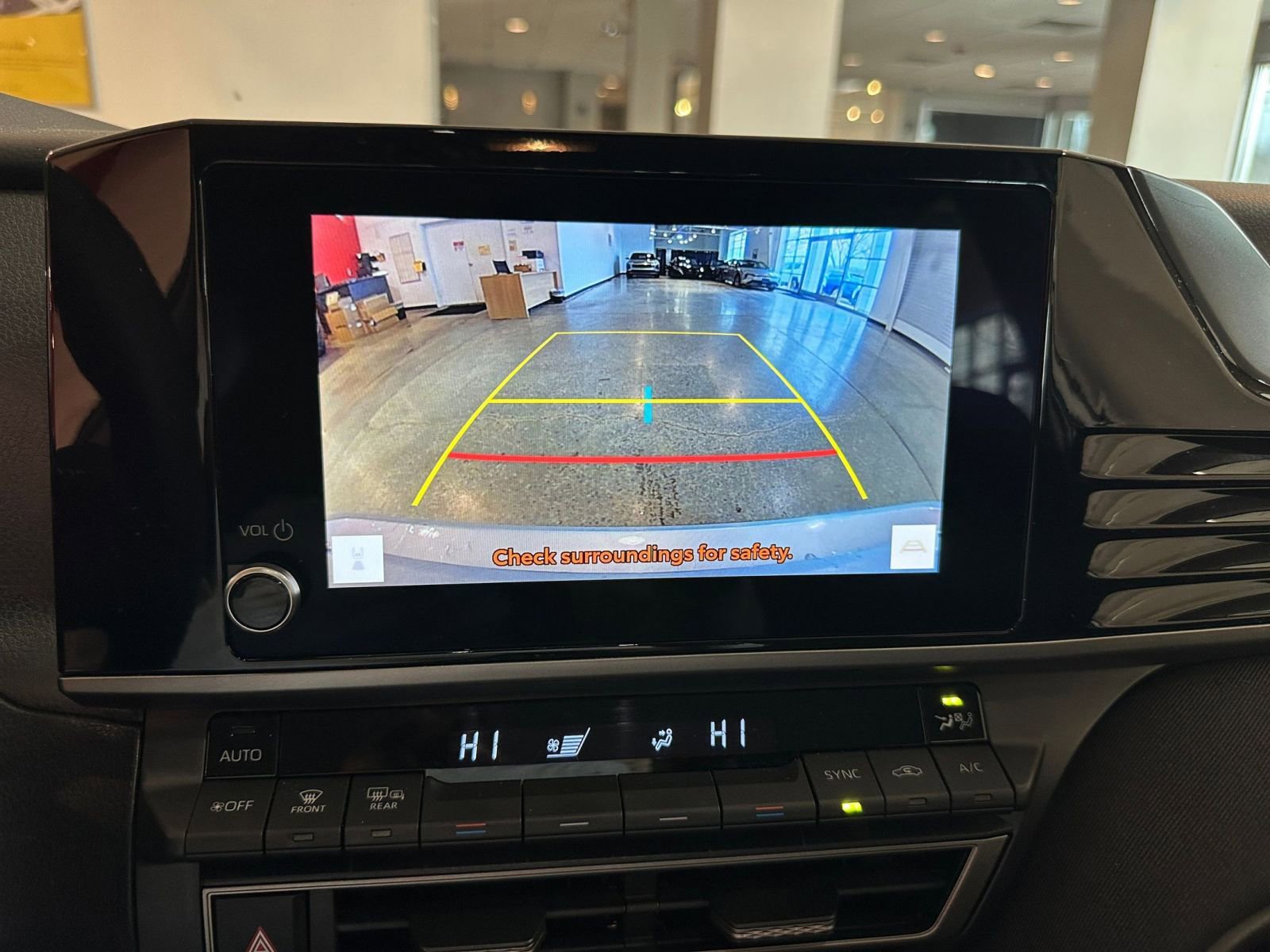 Thumbnail: 2025 Toyota Camry - 24