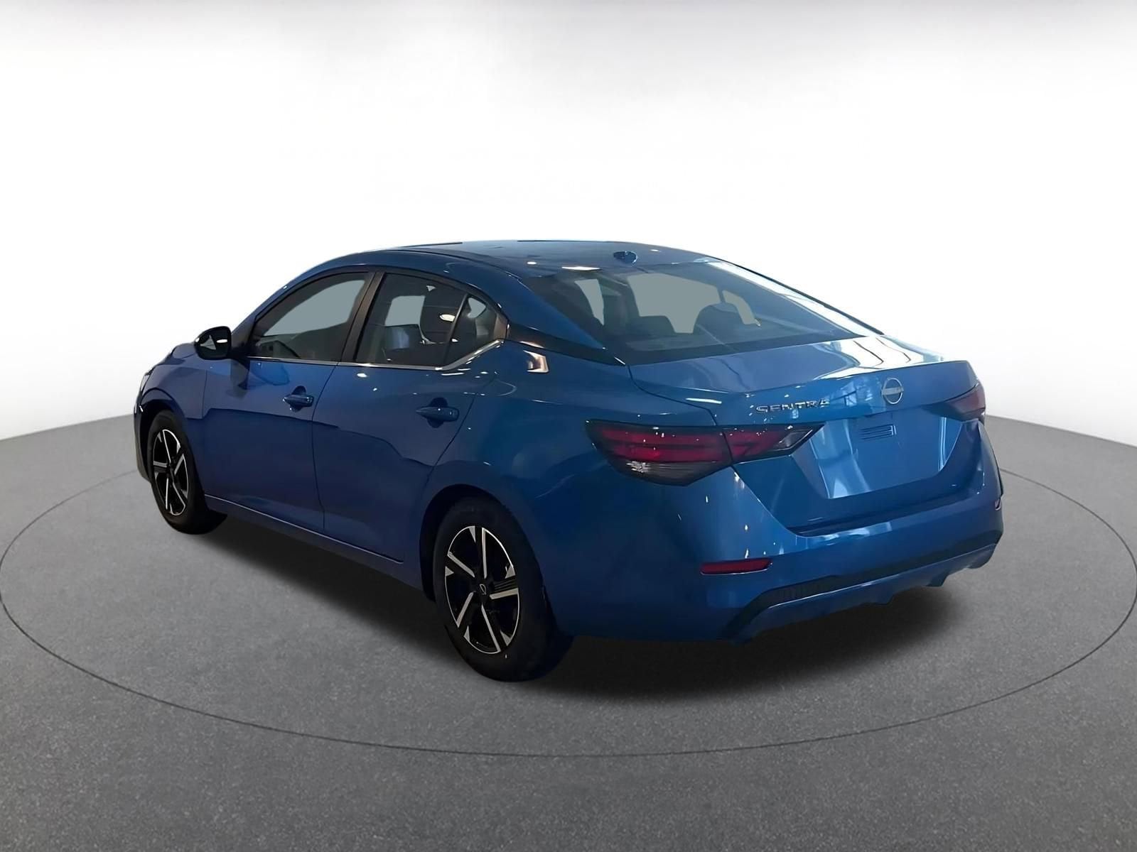 Thumbnail: 2025 Nissan Sentra - 11