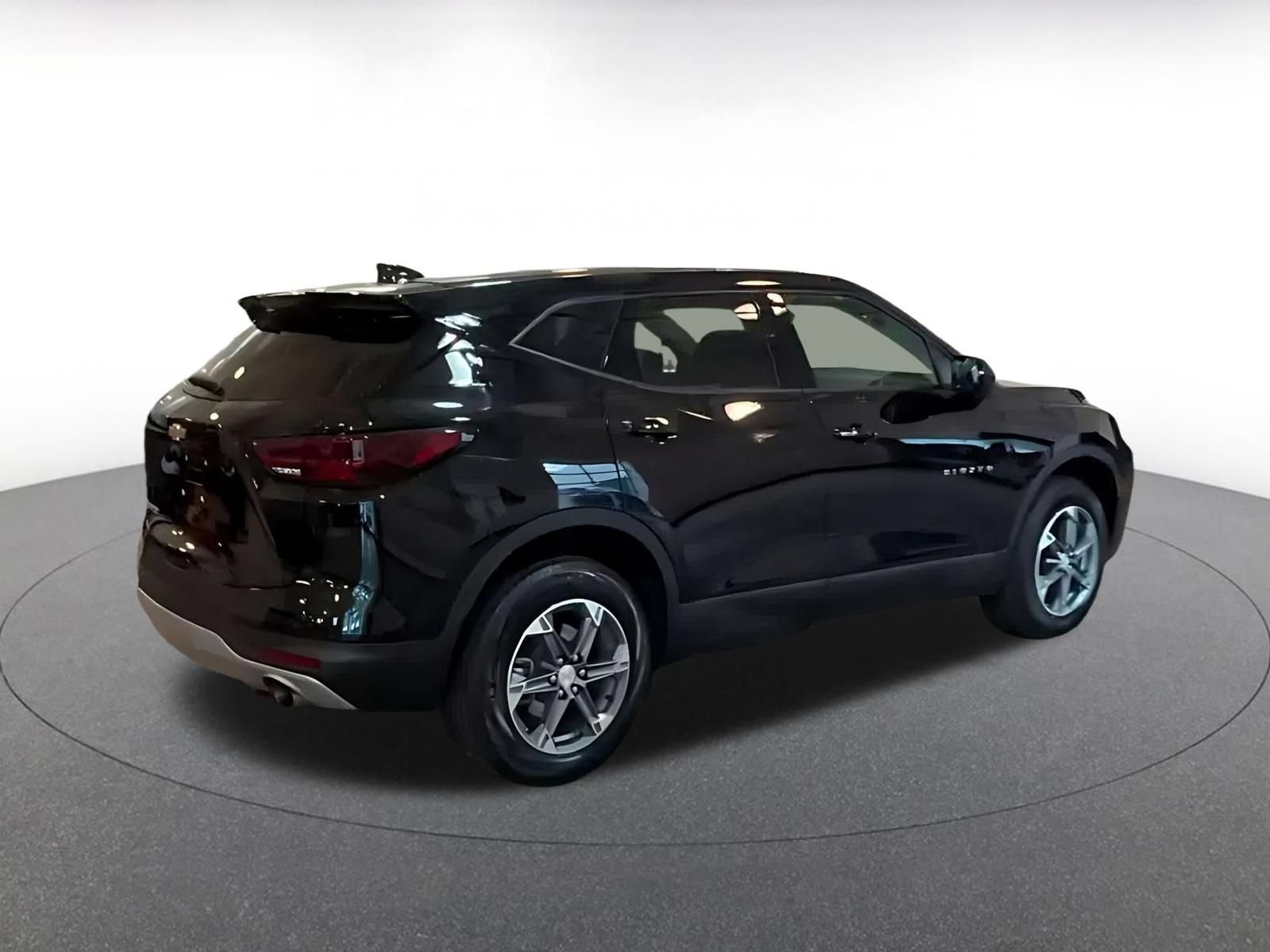 Thumbnail: 2025 Chevrolet Blazer - 13