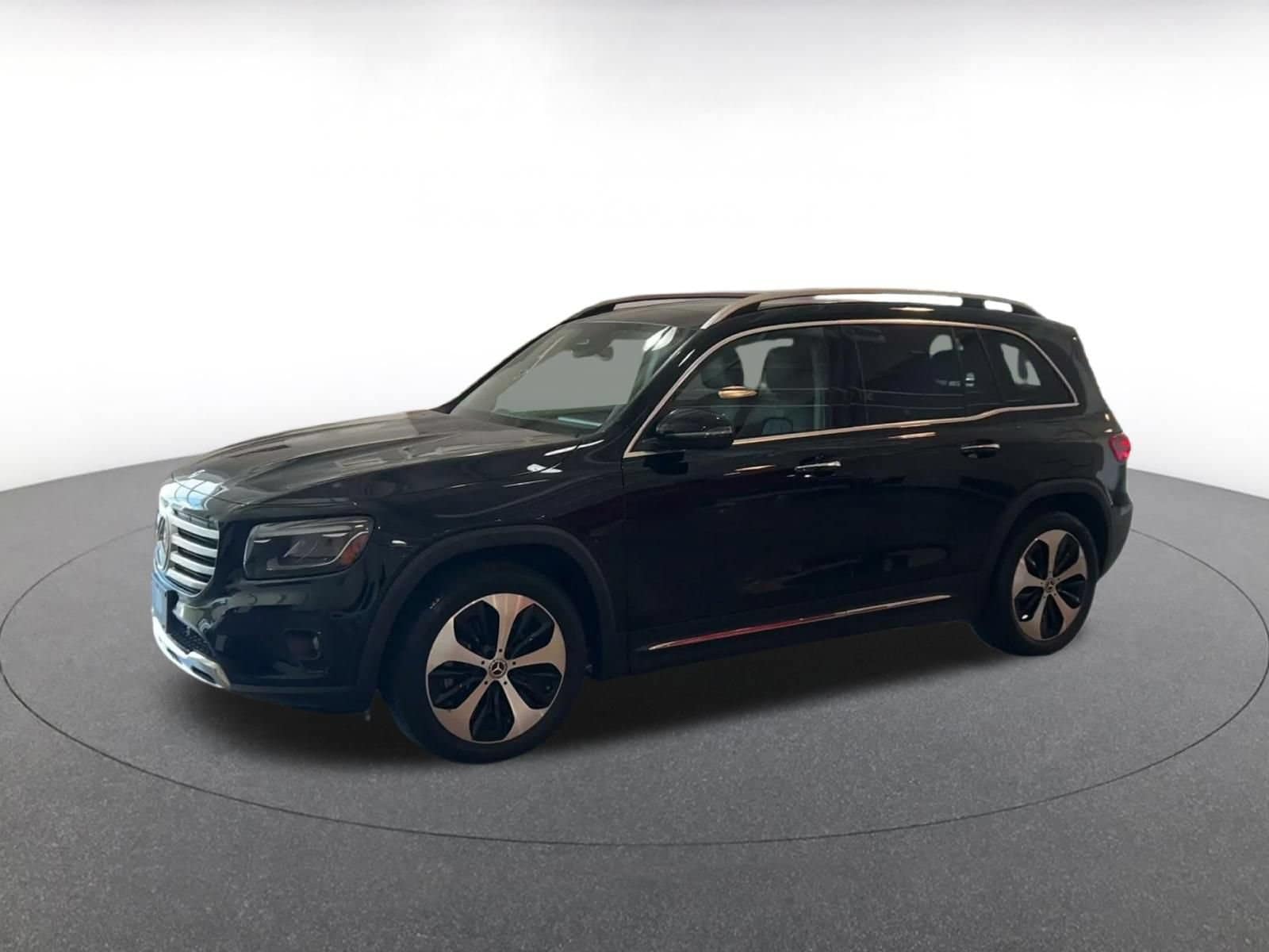 Thumbnail: 2025 Mercedes-Benz GLB - 7