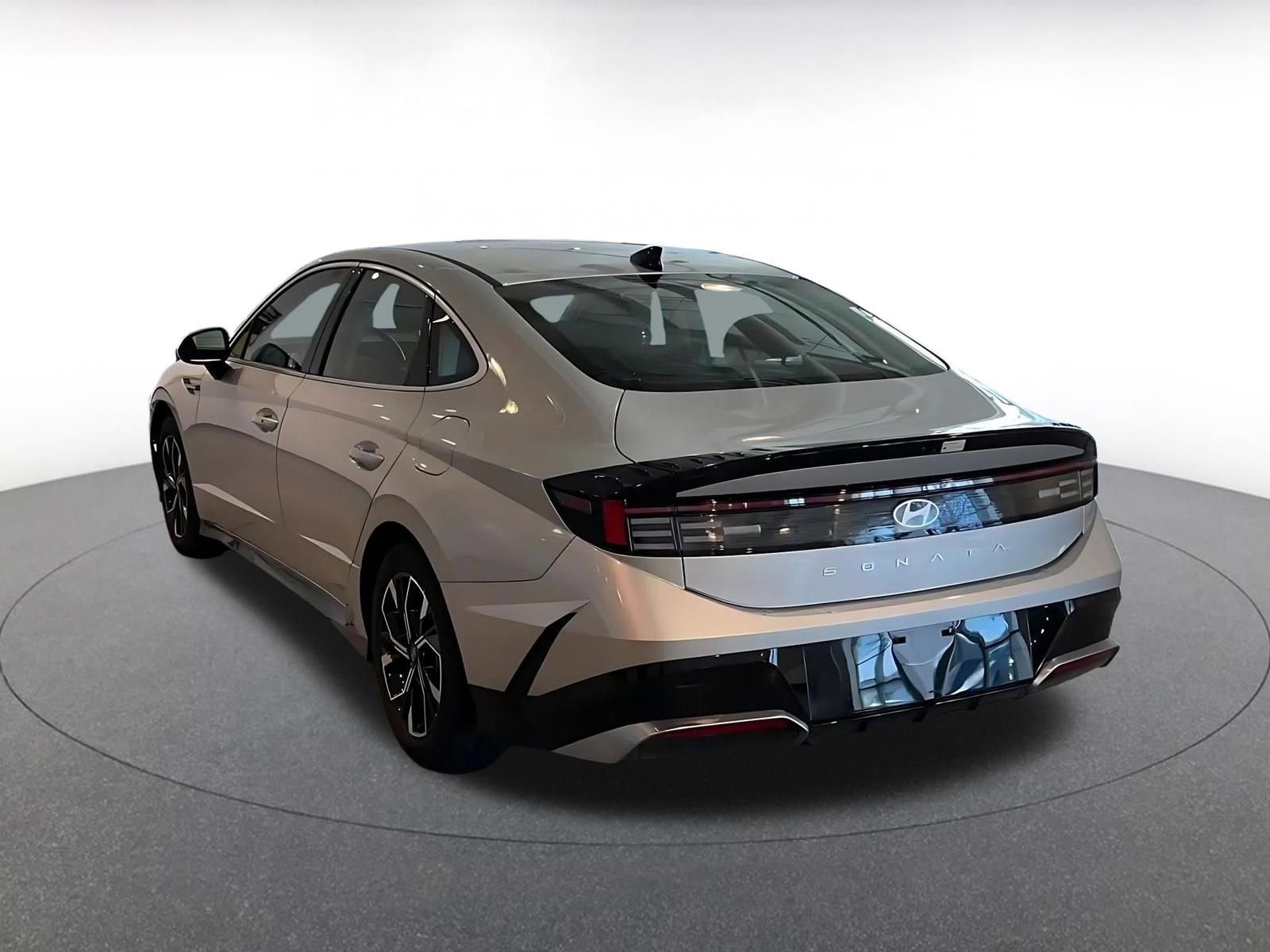 Thumbnail: 2025 Hyundai Sonata - 4