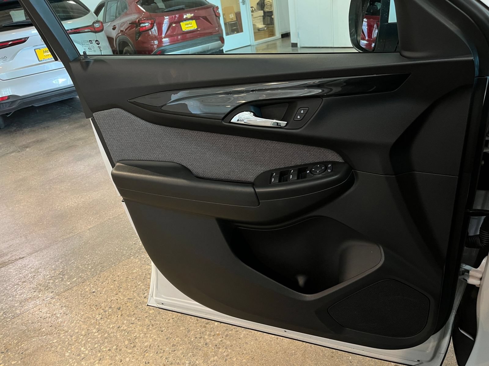 Thumbnail: 2025 Chevrolet TrailBlazer - 18