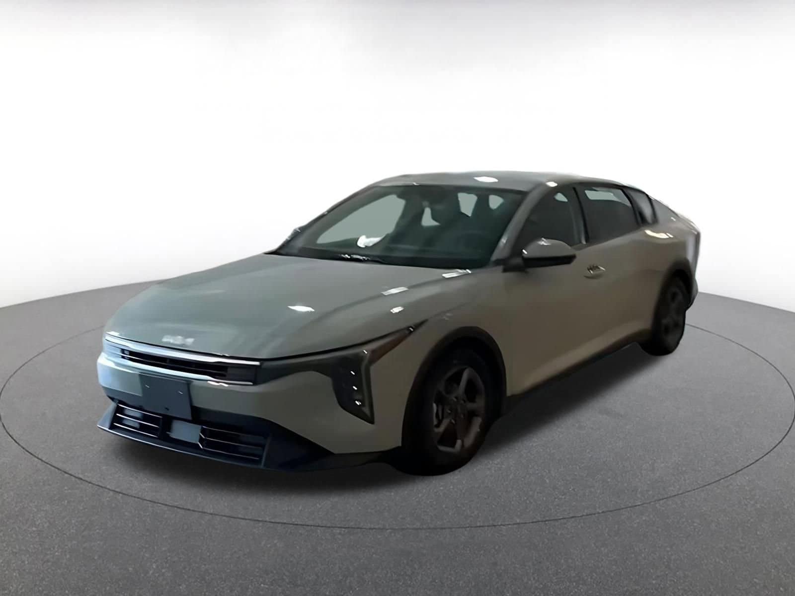 Thumbnail: 2025 Kia K4 - 3
