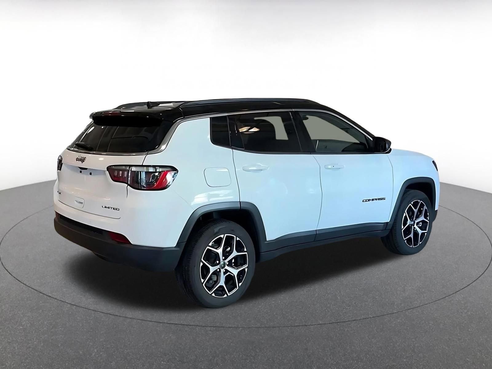 Thumbnail: 2025 Jeep Compass - 15