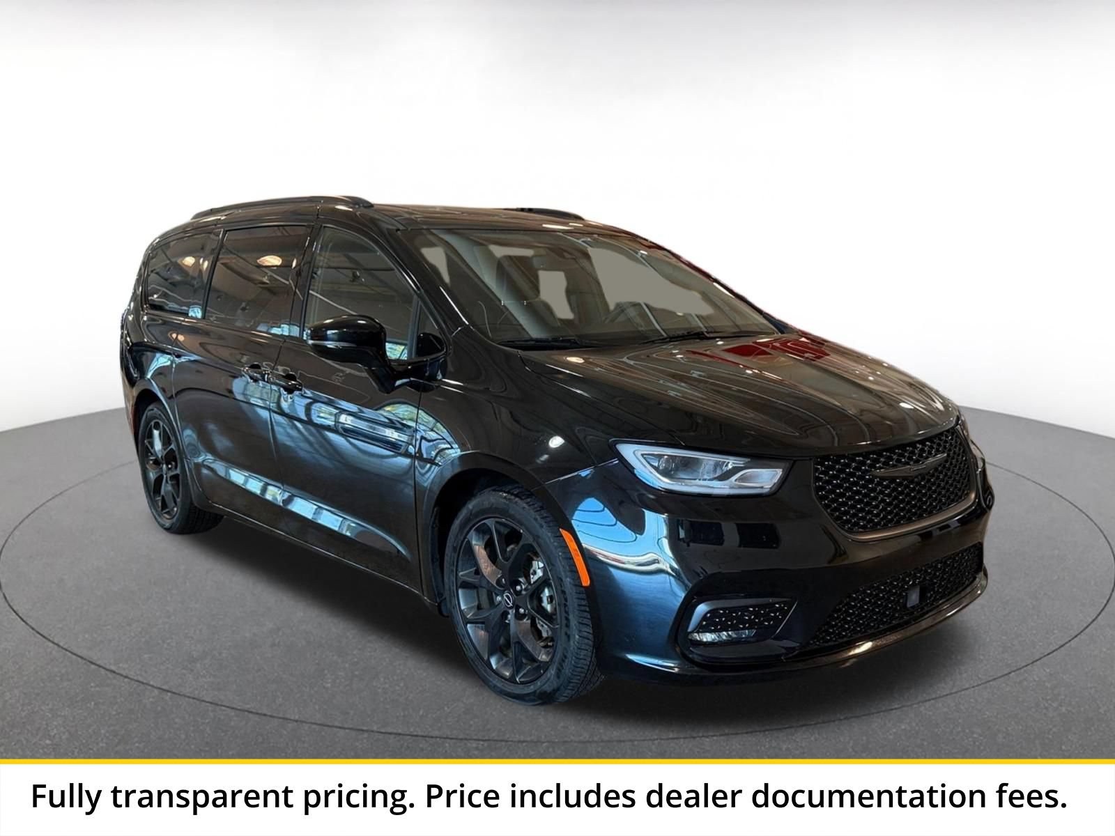 Thumbnail: 2025 Chrysler Pacifica - 1