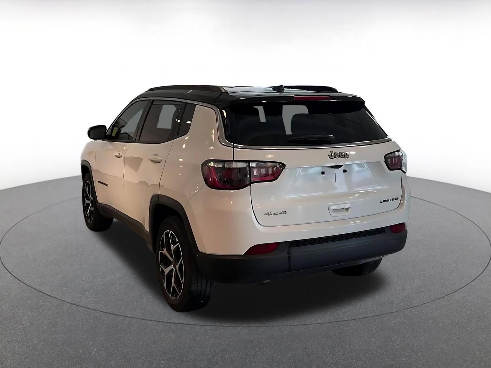 Thumbnail: 2025 Jeep Compass - 11