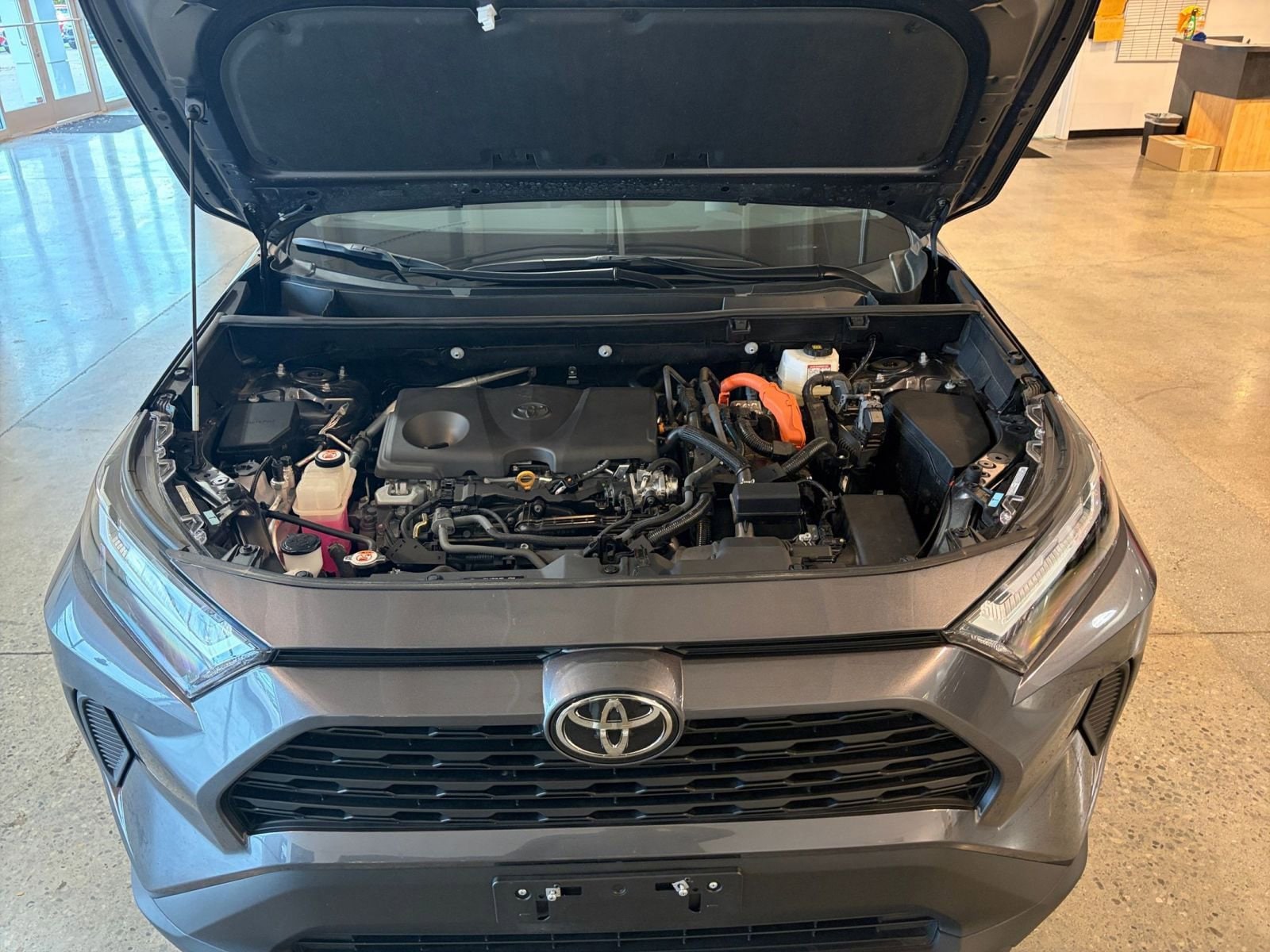 Thumbnail: 2025 Toyota RAV4 - 31