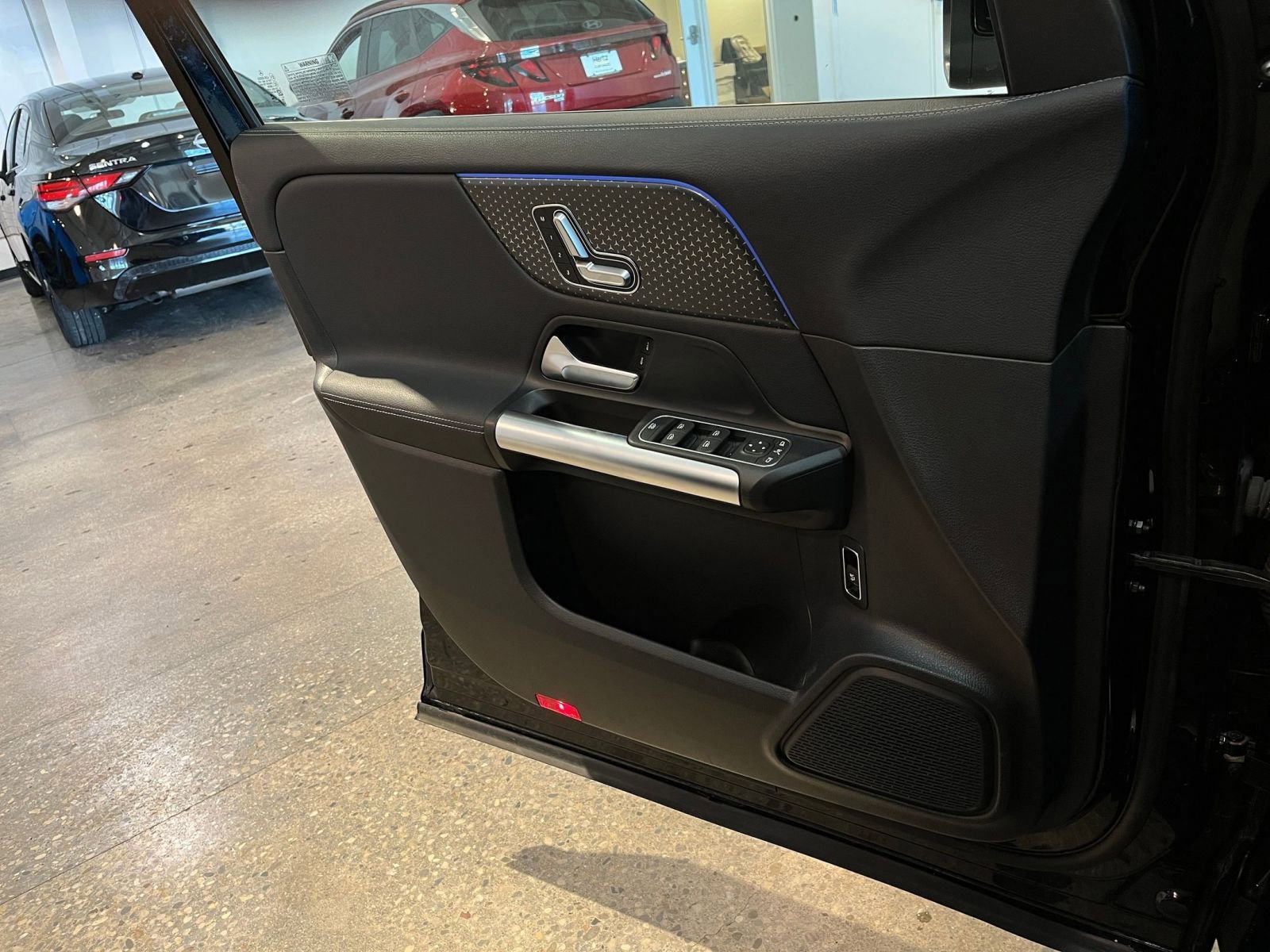 Thumbnail: 2025 Mercedes-Benz GLA - 18