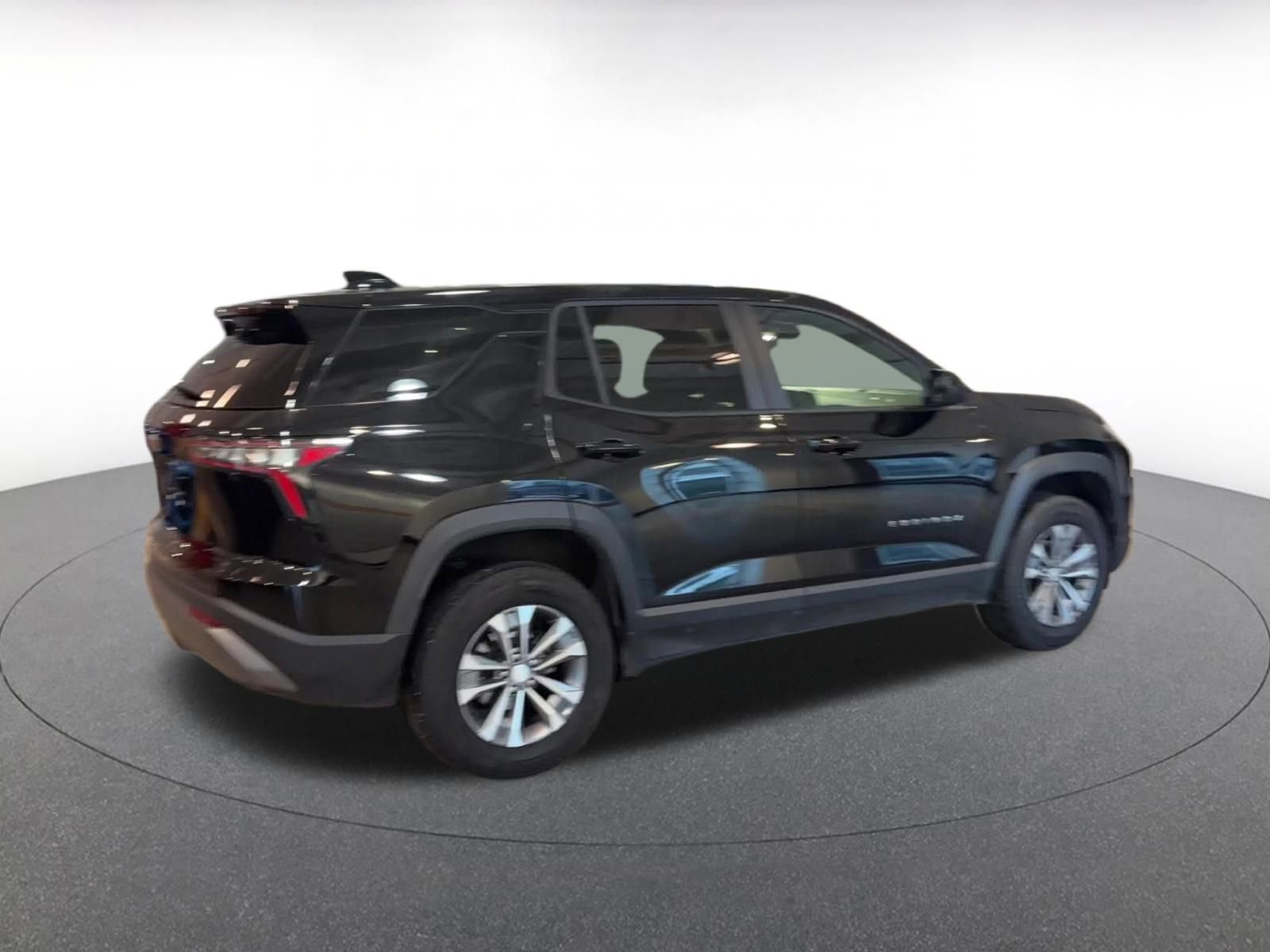 Thumbnail: 2025 Chevrolet Equinox - 16