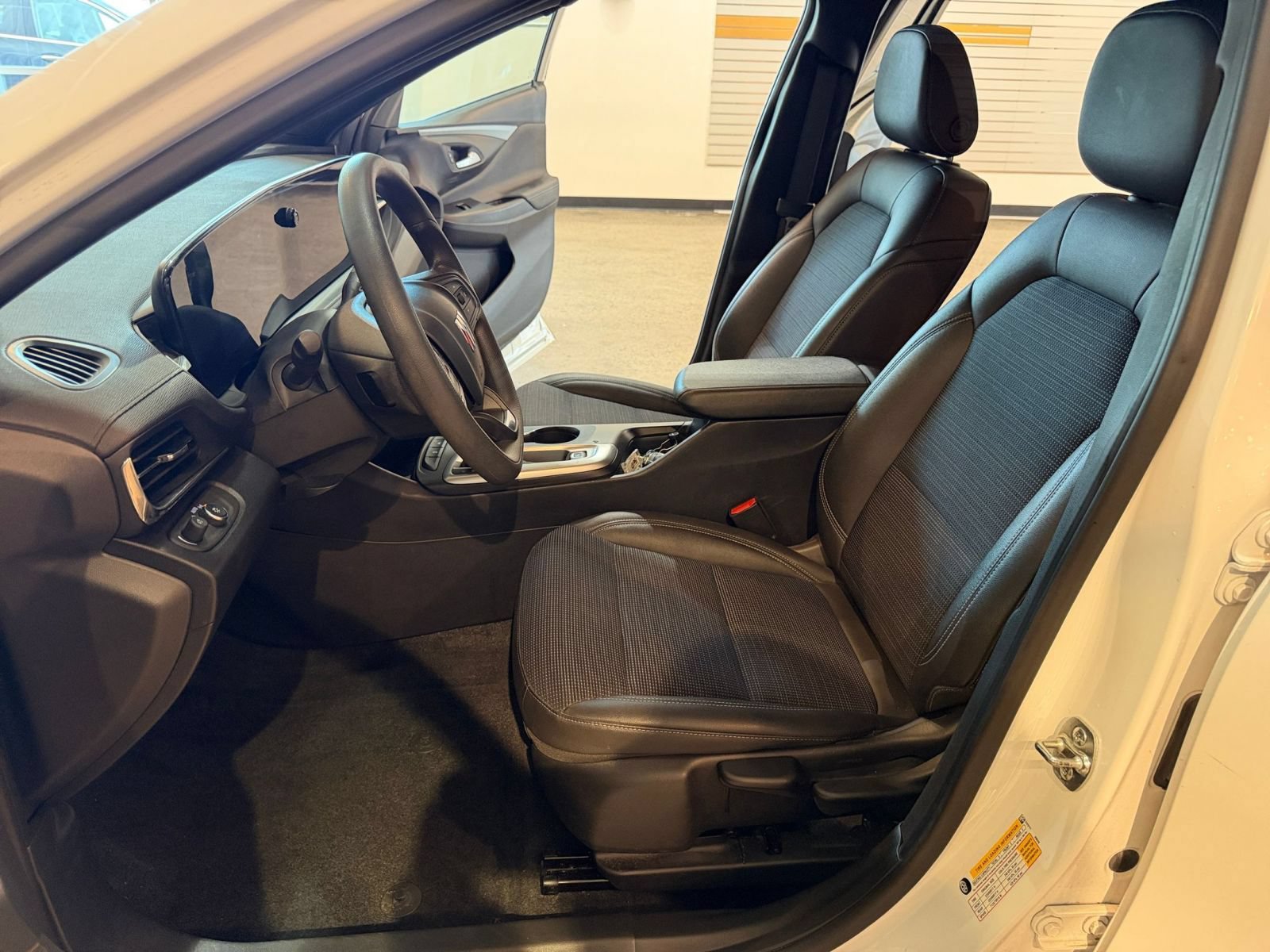 Thumbnail: 2025 Buick Envista - 25
