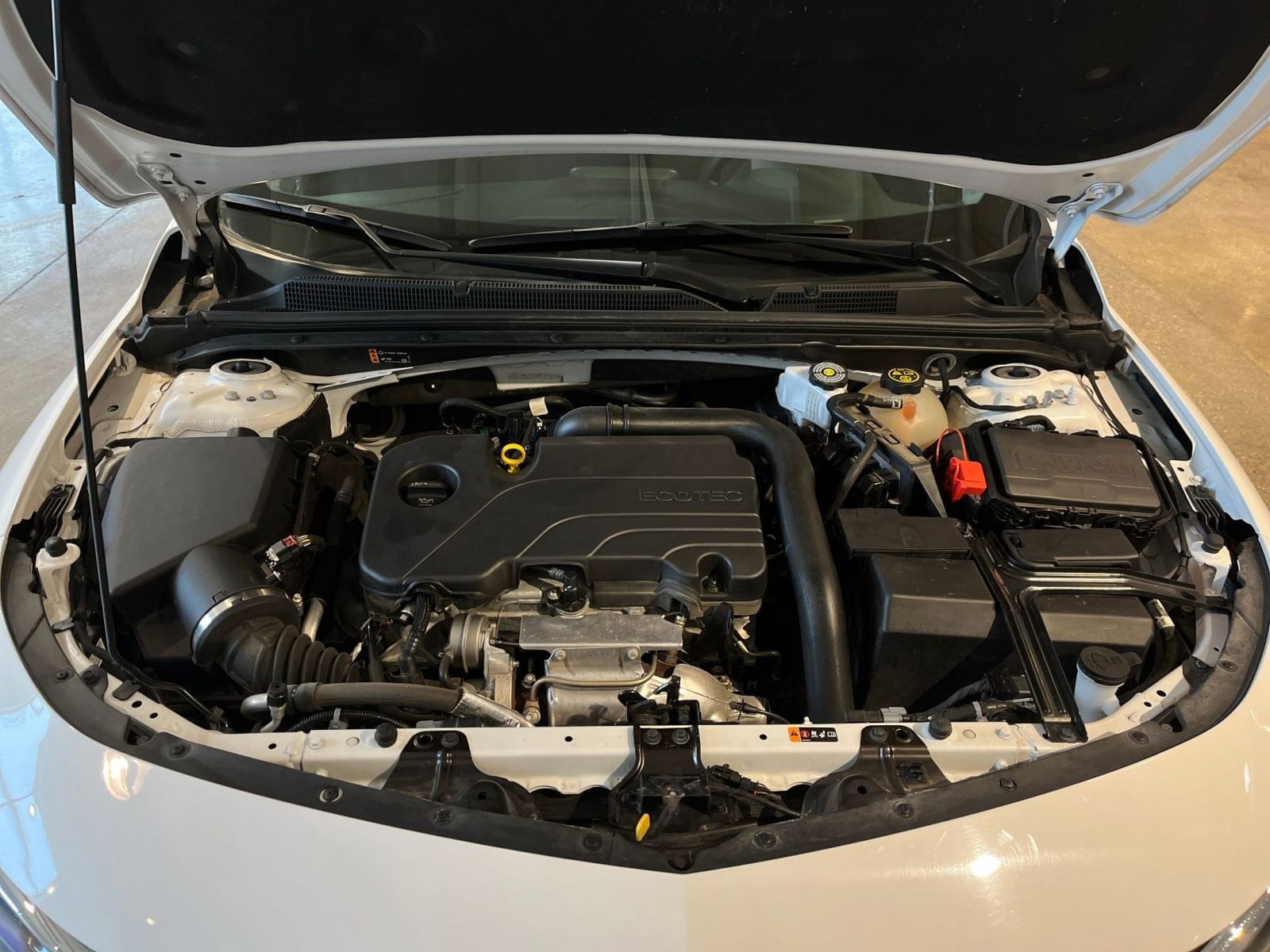 Thumbnail: 2023 Chevrolet Malibu - 32