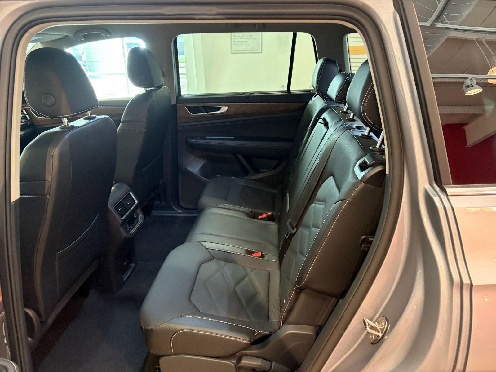 Thumbnail: 2025 Volkswagen Atlas - 25