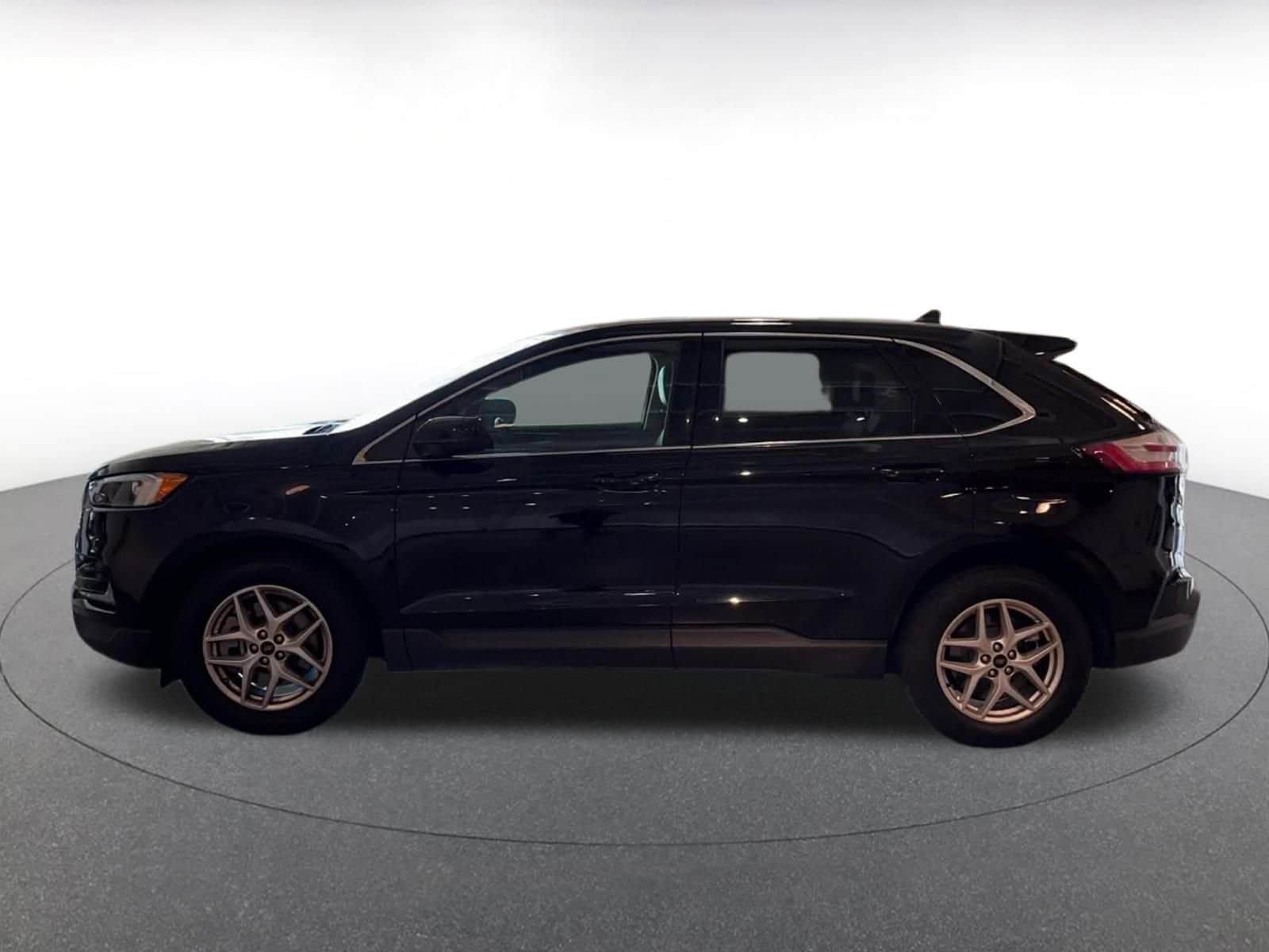 Thumbnail: 2024 Ford Edge - 9