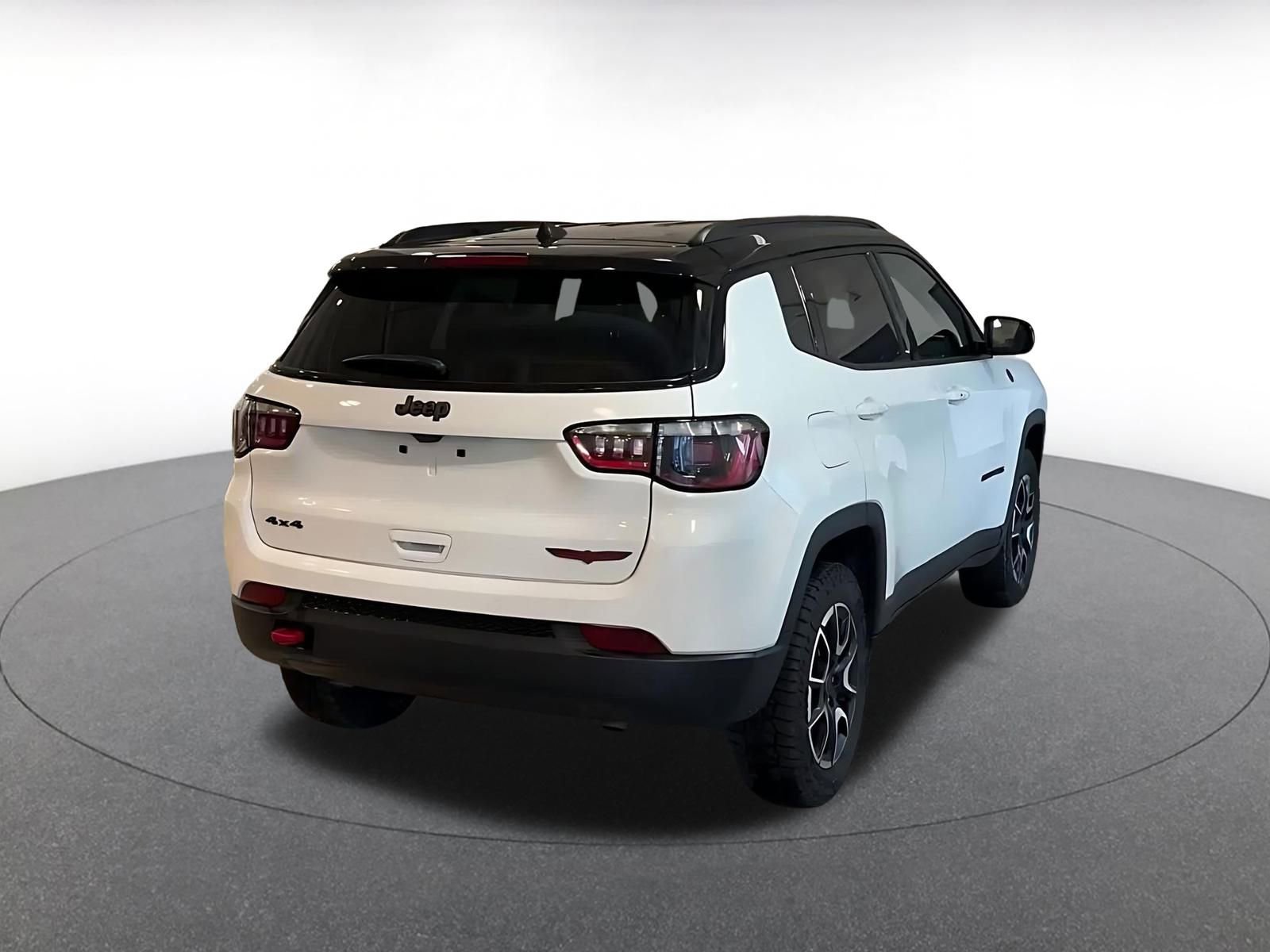 Thumbnail: 2025 Jeep Compass - 14