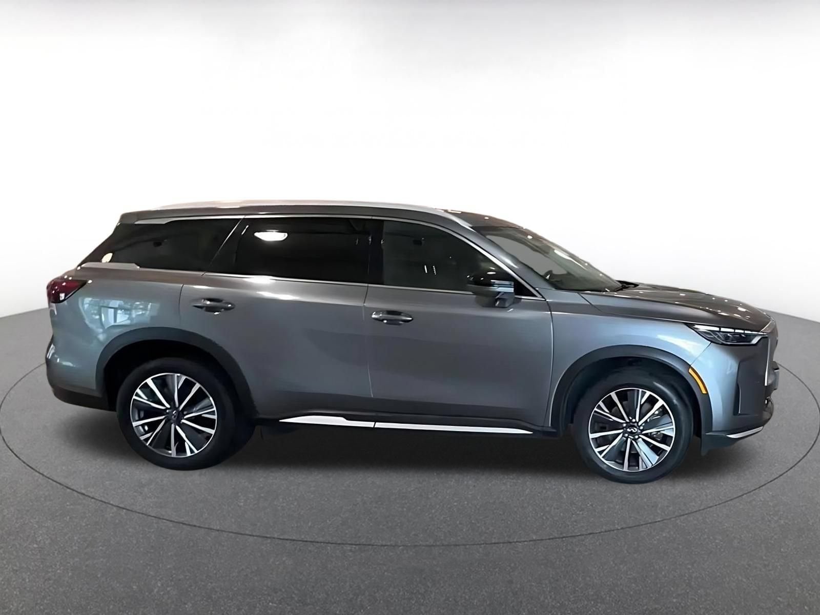 Thumbnail: 2026 INFINITI QX60 - 16