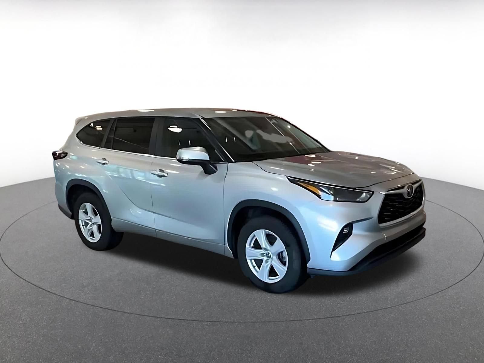 Thumbnail: 2025 Toyota Highlander - 2