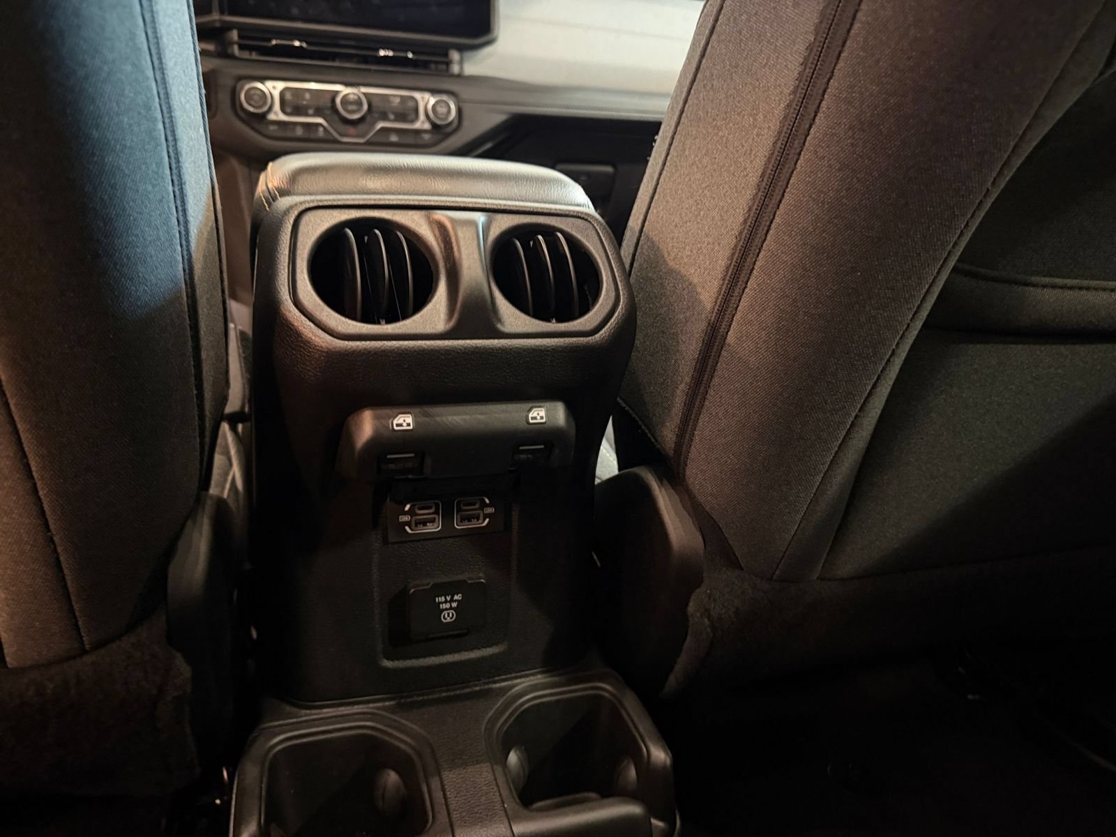 Thumbnail: 2025 Jeep Wrangler - 19