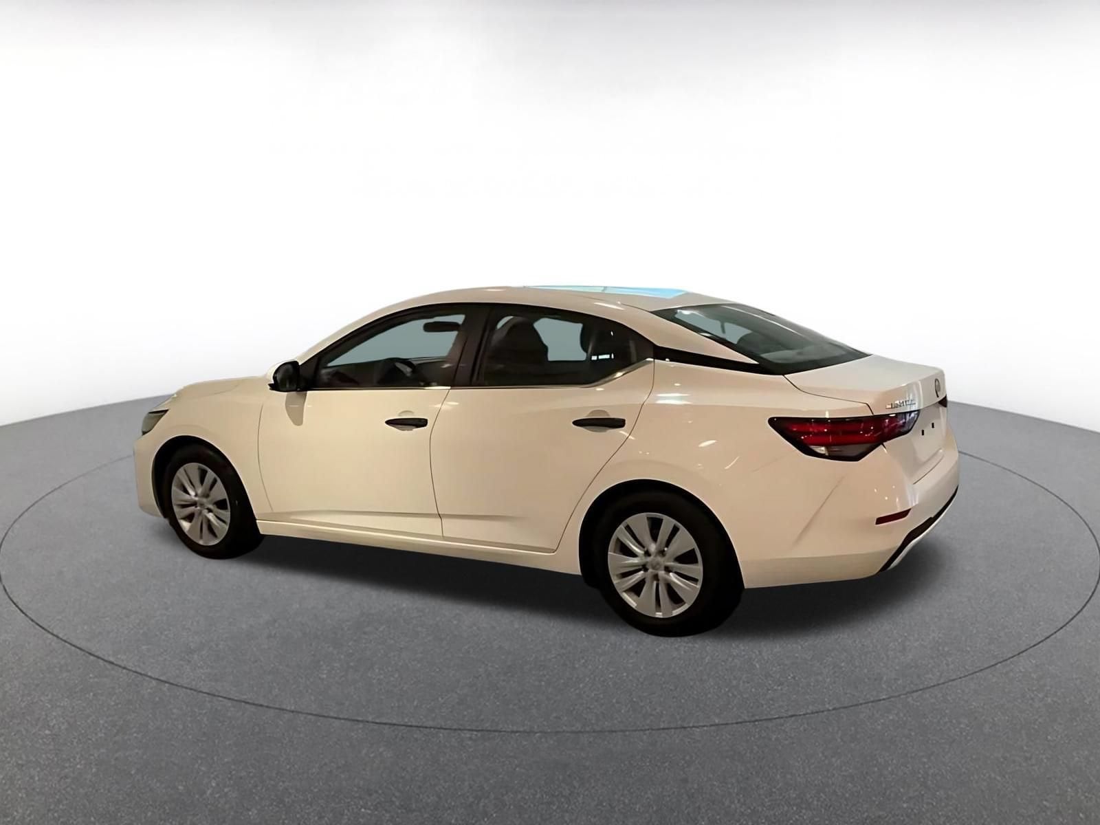 Thumbnail: 2025 Nissan Sentra - 4