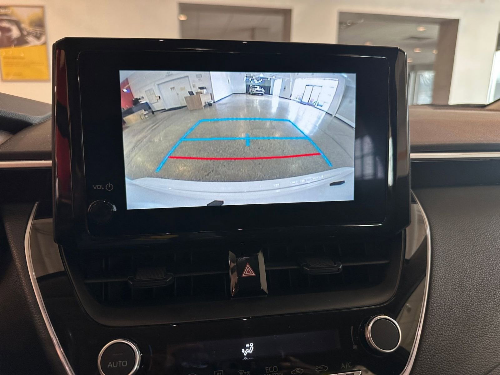 Thumbnail: 2025 Toyota Corolla - 23