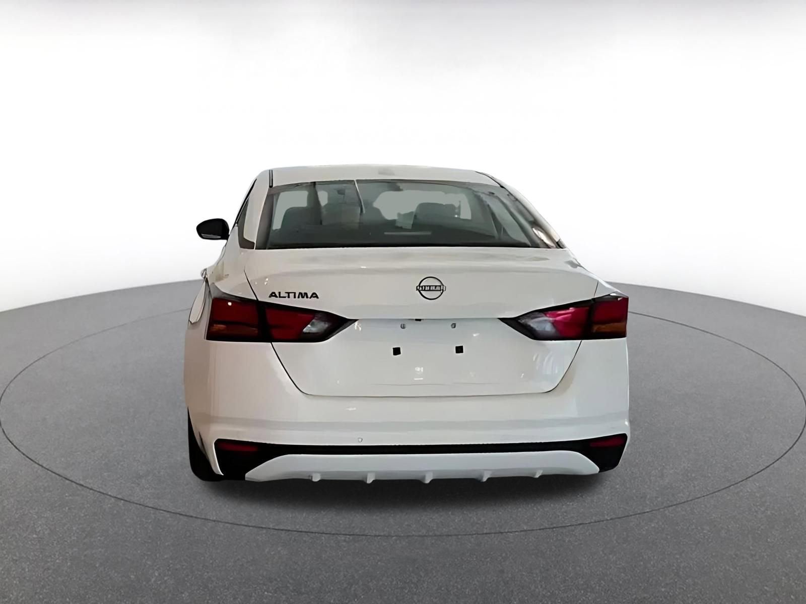 Thumbnail: 2025 Nissan Altima - 10