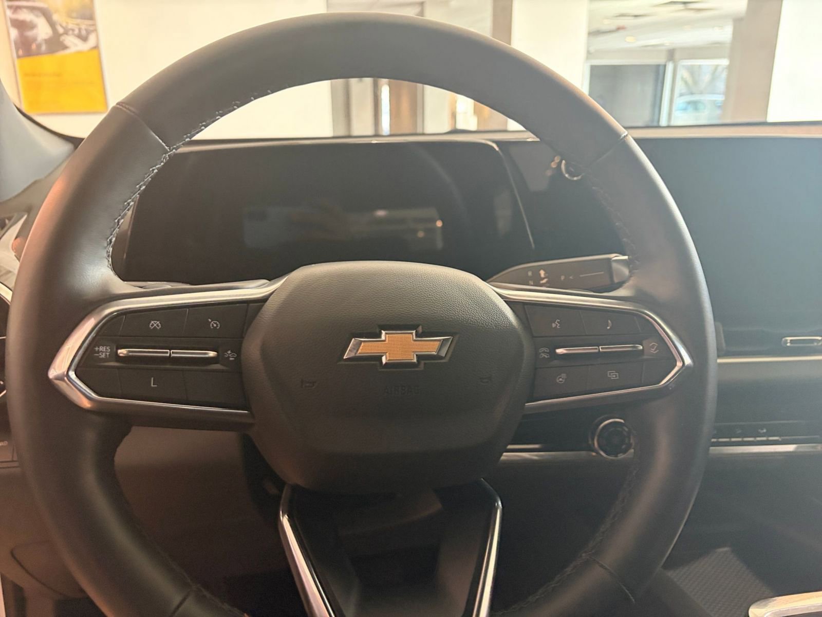 Thumbnail: 2025 Chevrolet Equinox - 28