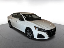 2025 Nissan Altima SV -
                  Cincinnati, OH