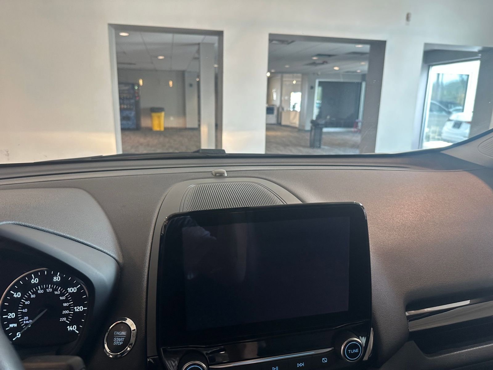 Thumbnail: 2019 Ford EcoSport - 18