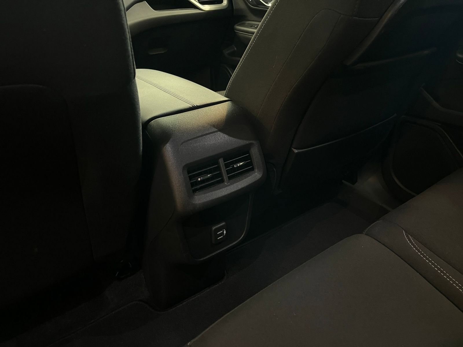 Thumbnail: 2024 GMC Terrain - 23