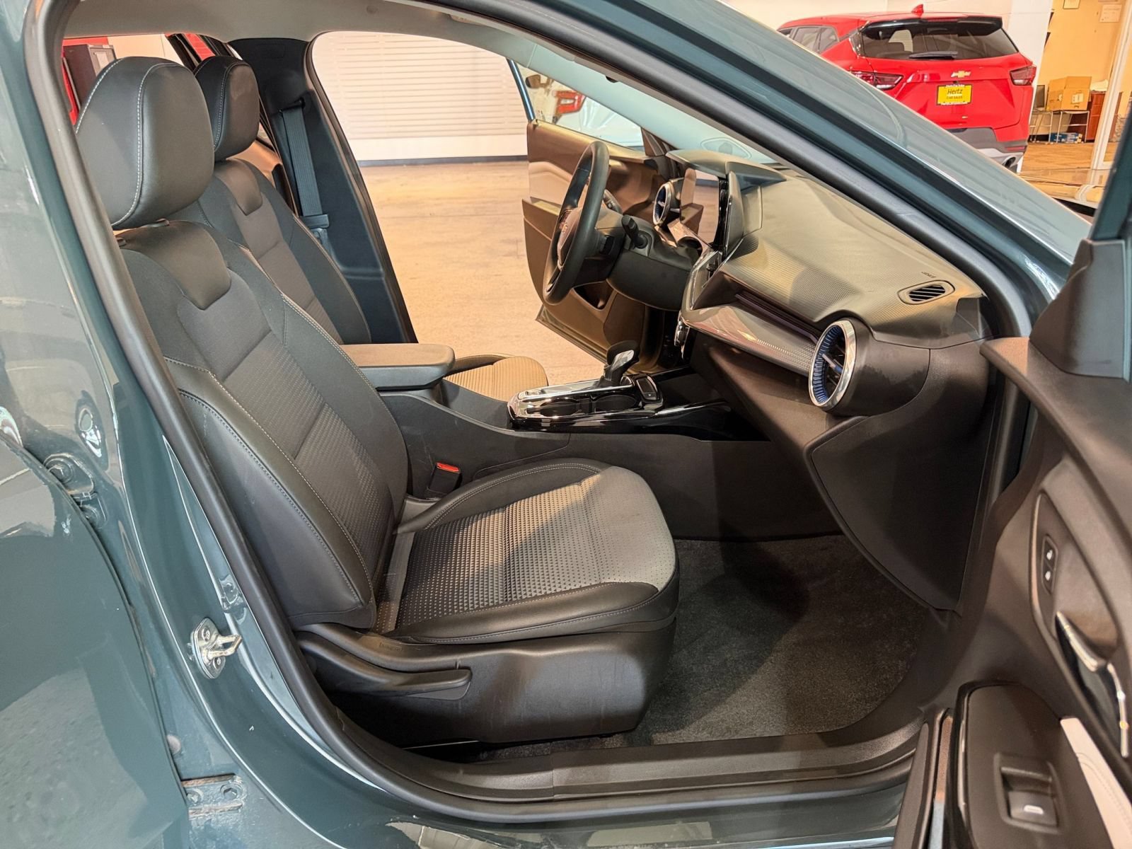 Thumbnail: 2025 Chevrolet Trax - 30