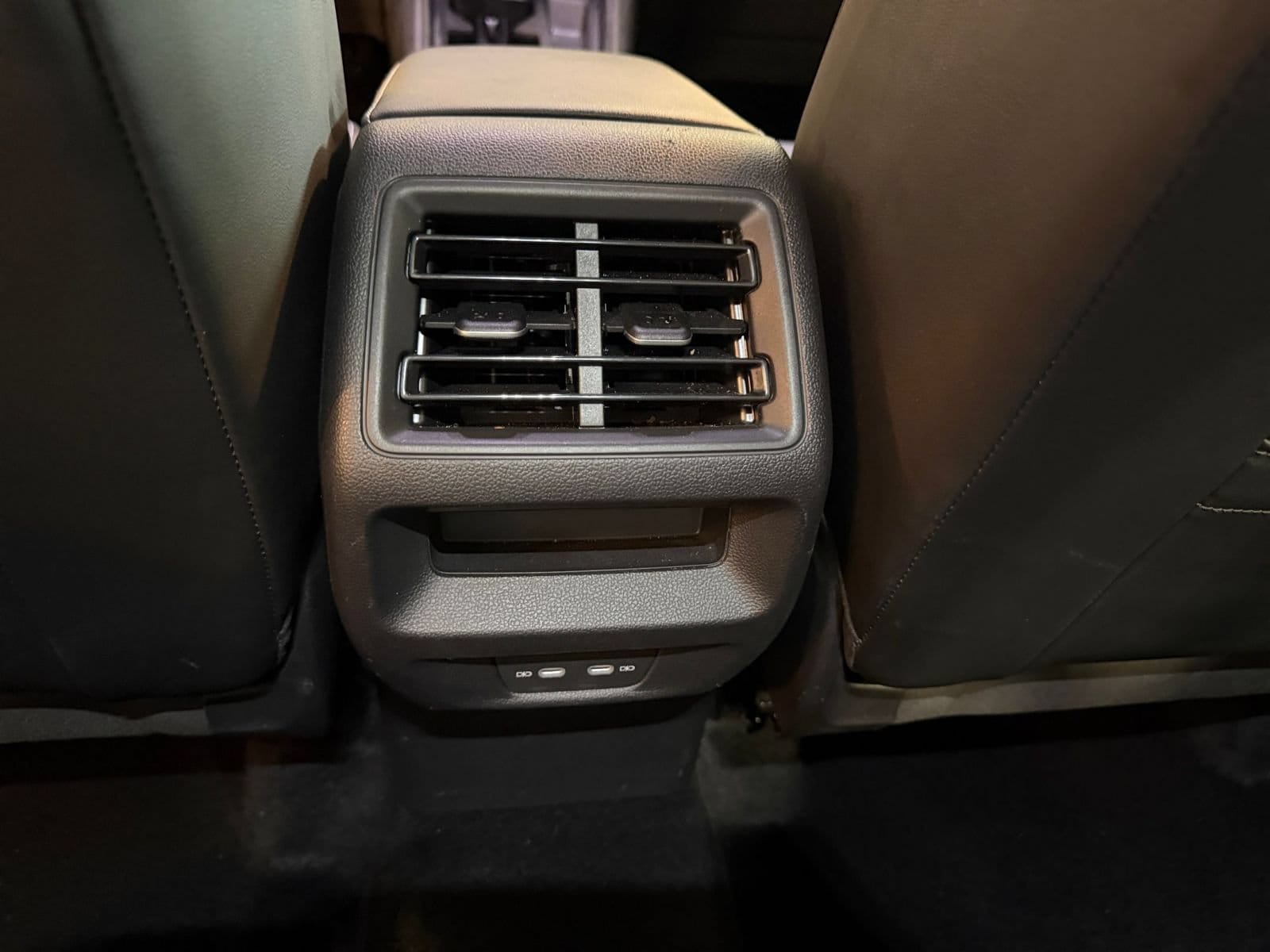 Thumbnail: 2026 Volkswagen Tiguan - 24