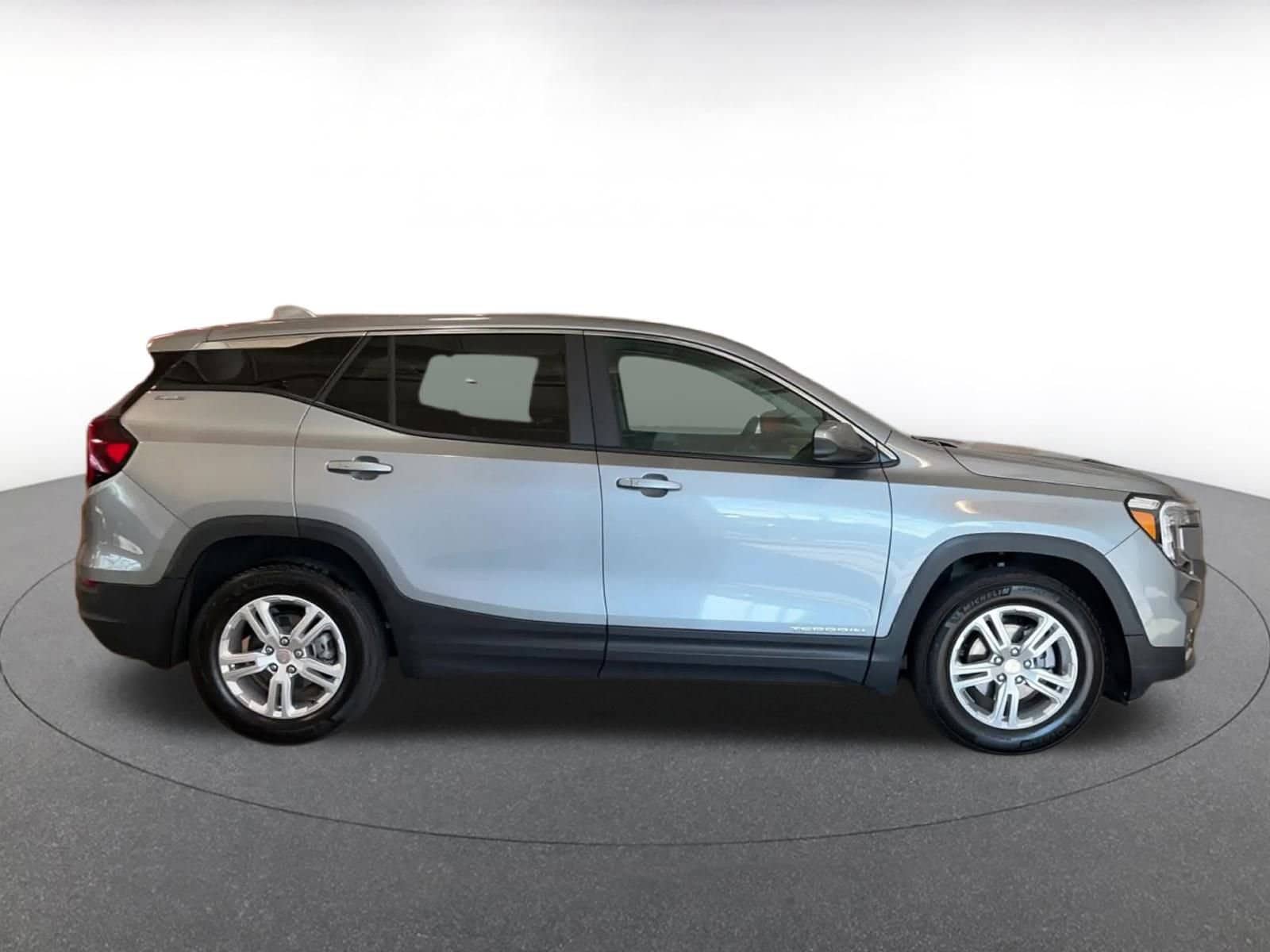 Thumbnail: 2024 GMC Terrain - 16