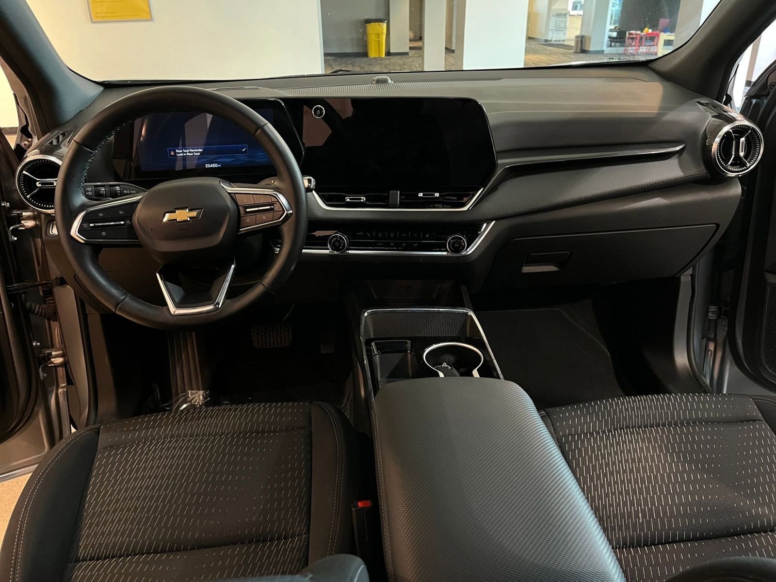 Thumbnail: 2025 Chevrolet Equinox - 33