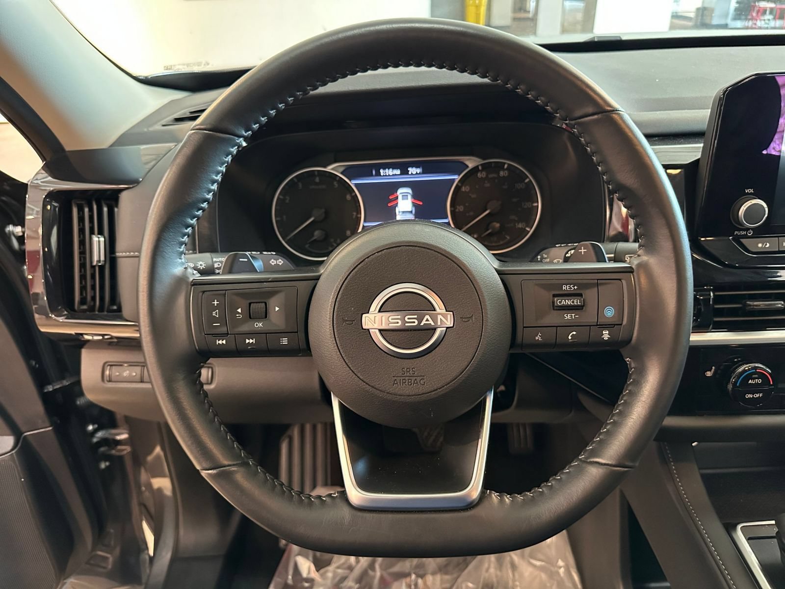 Thumbnail: 2025 Nissan Pathfinder - 29