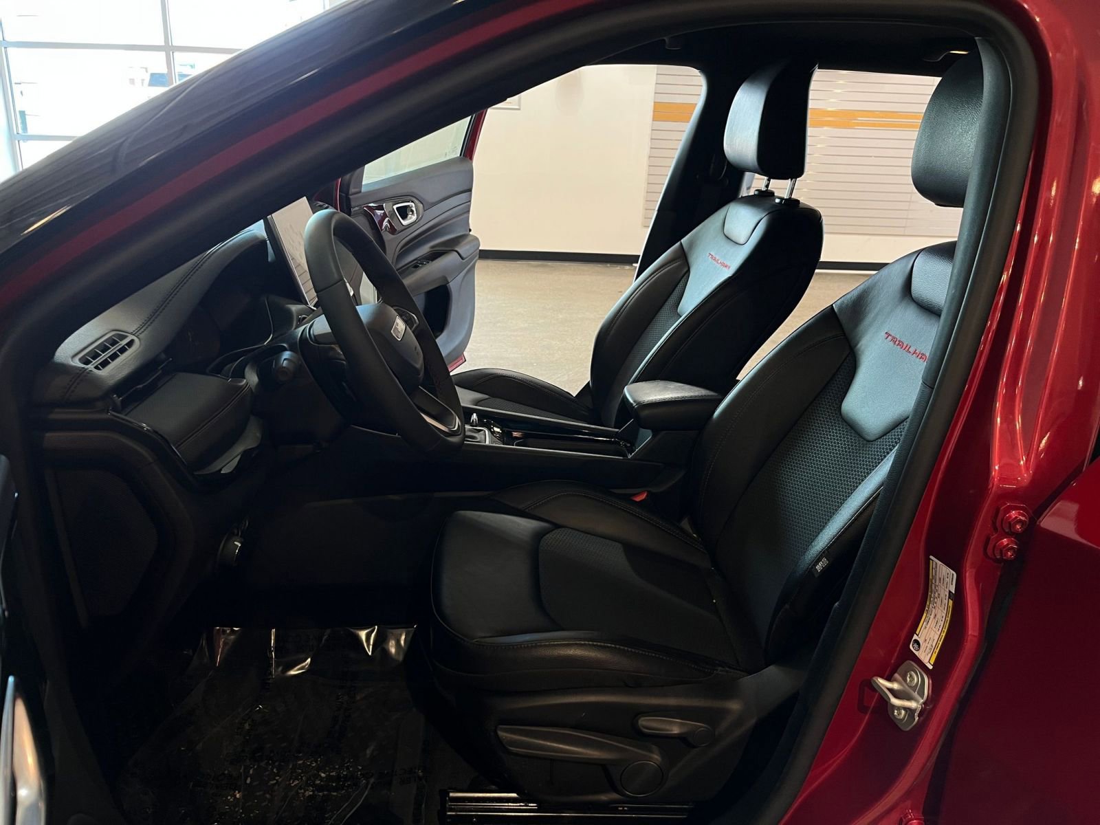 Thumbnail: 2025 Jeep Compass - 27