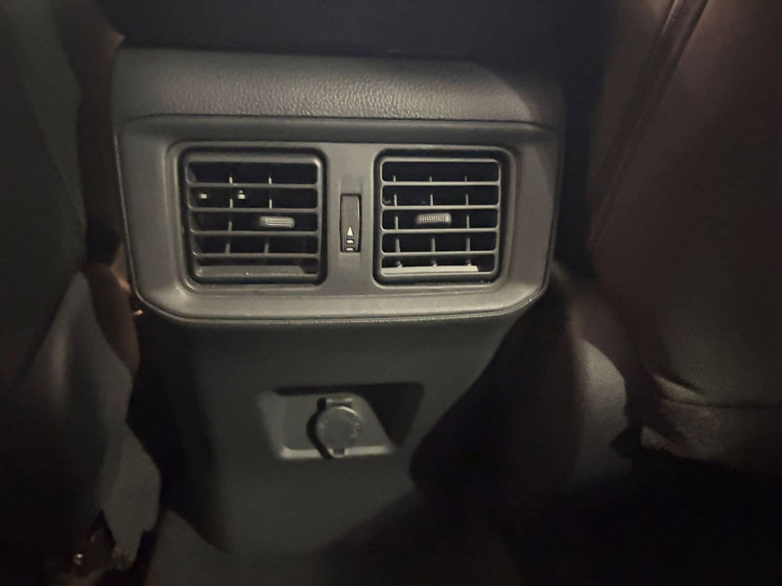 Thumbnail: 2025 Toyota RAV4 - 23