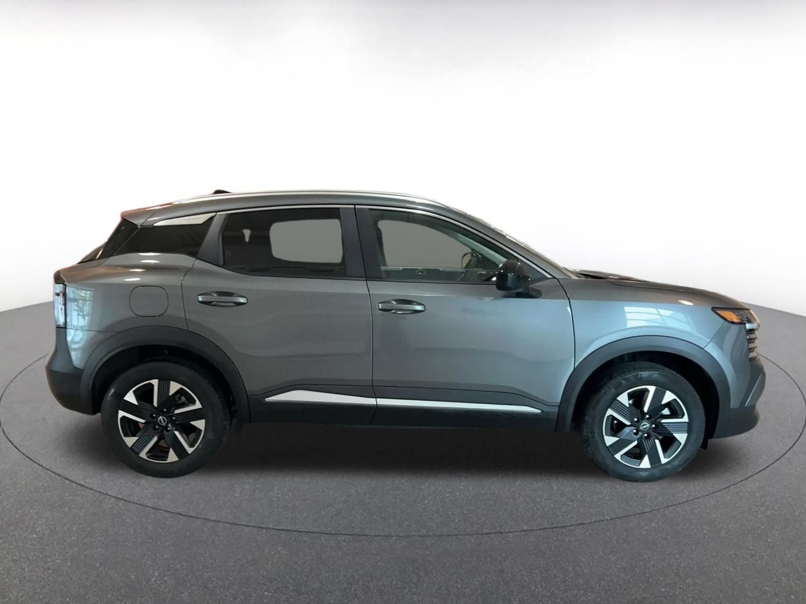 Thumbnail: 2026 Nissan Kicks - 13