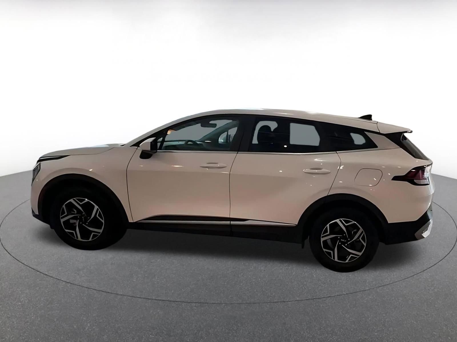 Thumbnail: 2025 Kia Sportage - 9