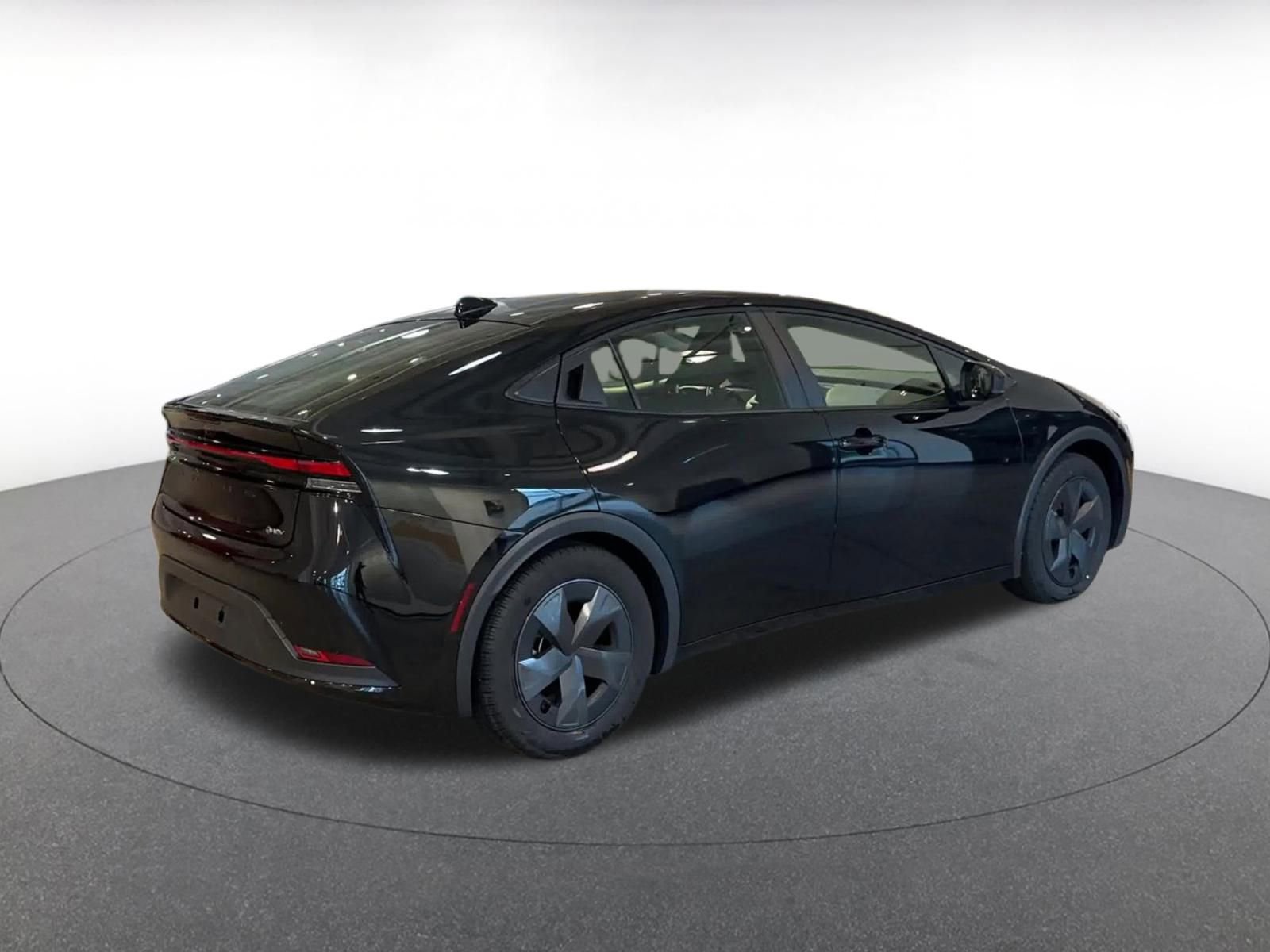 Thumbnail: 2025 Toyota Prius - 14