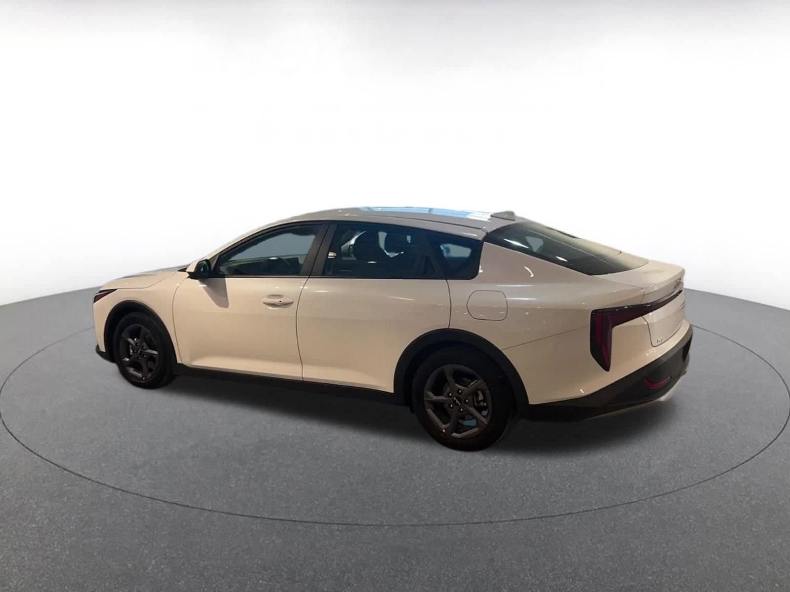 Thumbnail: 2025 Kia K4 - 10