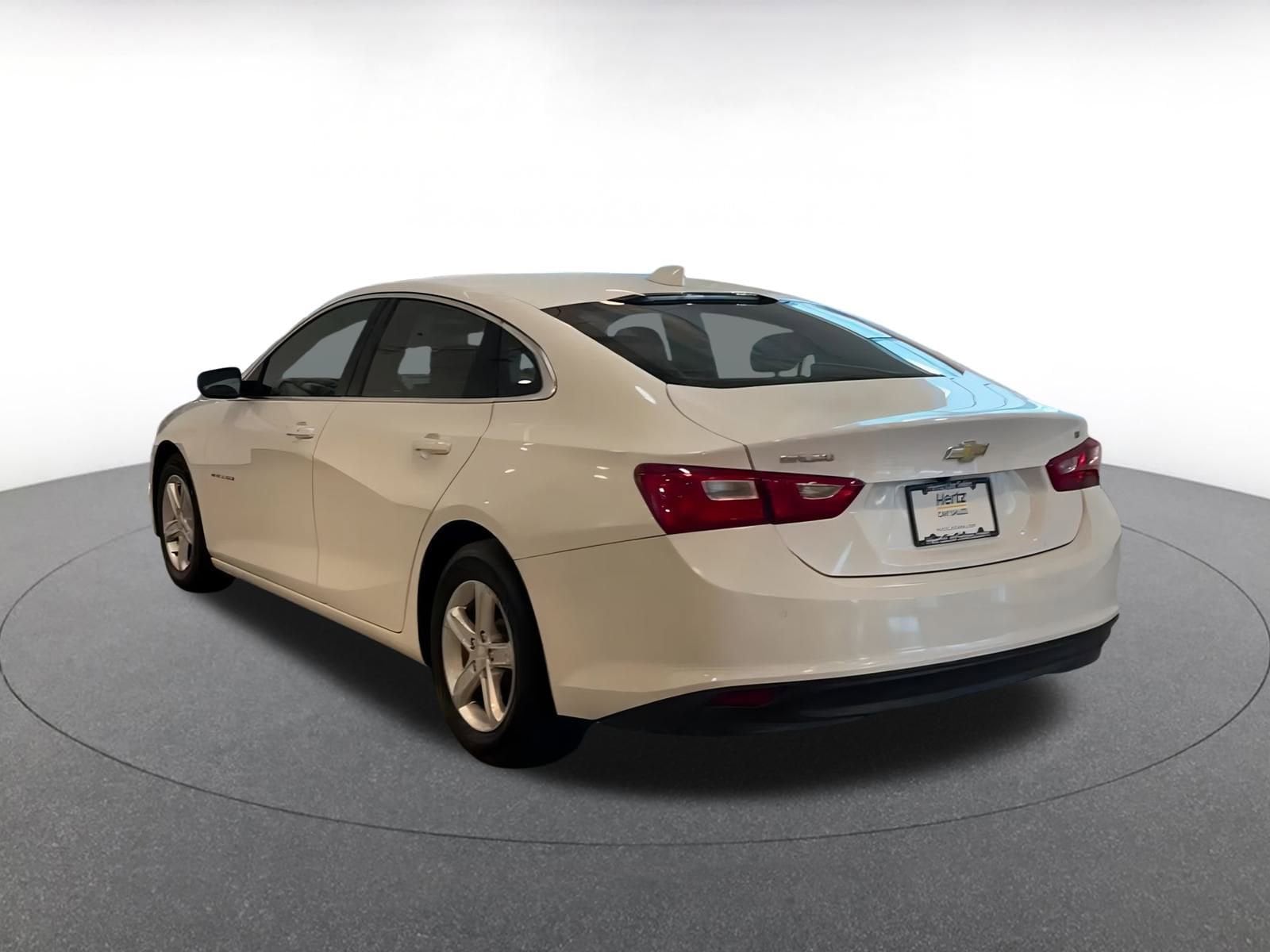 Thumbnail: 2023 Chevrolet Malibu - 11