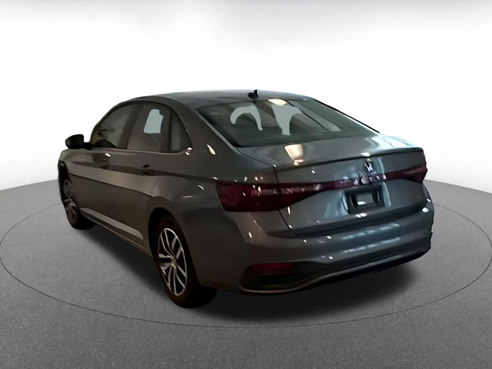 Thumbnail: 2025 Volkswagen Jetta - 16