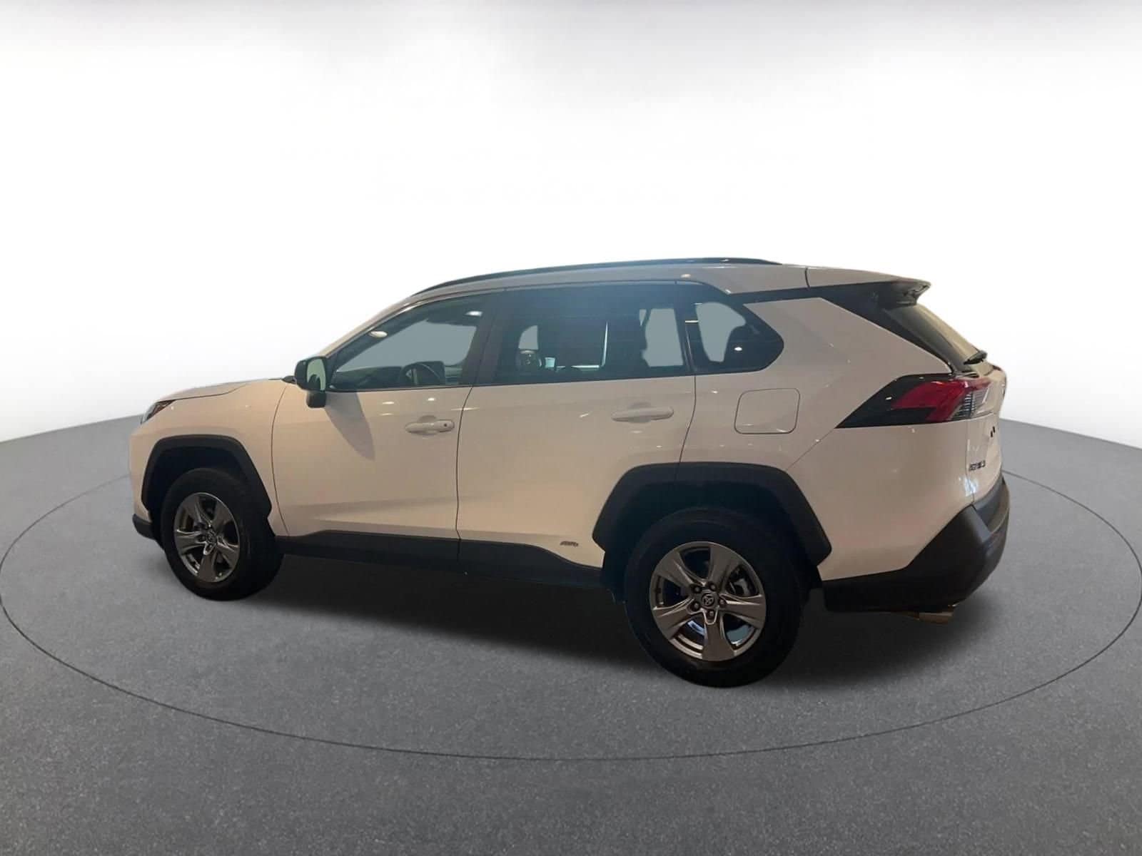 Thumbnail: 2025 Toyota RAV4 - 10